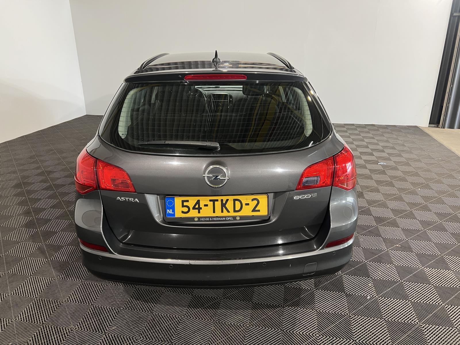 Opel | Astra Sports Tourer | 1.3 CDTi S/S Business Edition | 2012 | 308.154 km | 54TKD2 | Logisch