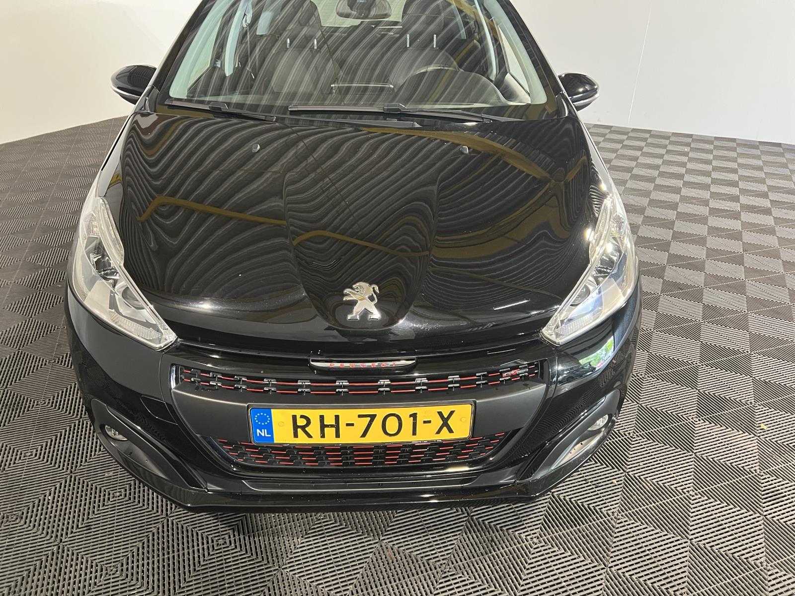 Peugeot | 208 | 1.2 PureTech GT-line | 2017 | 112,969 km | RH701X | Logical