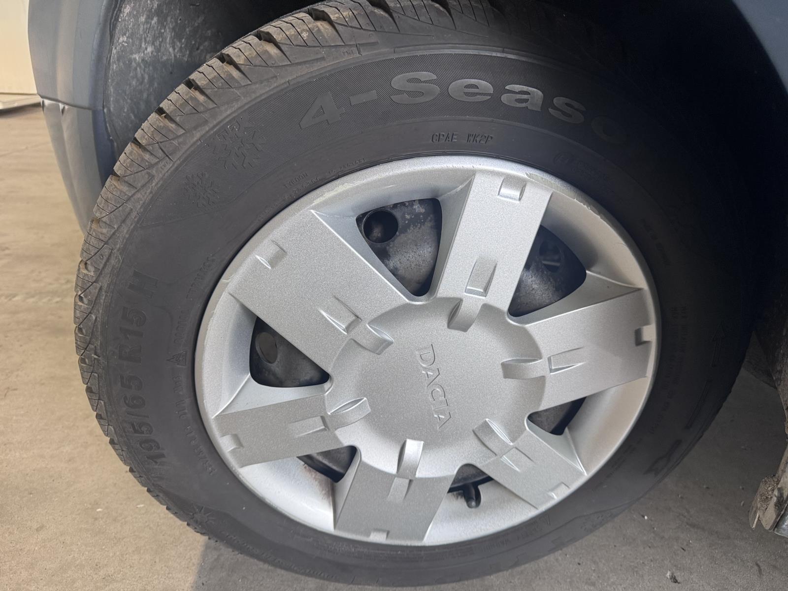 Dacia | Logan MCV | 1.6-16V Lauréate | 2007 | 193.543 km | 49ZBPS | Logisch