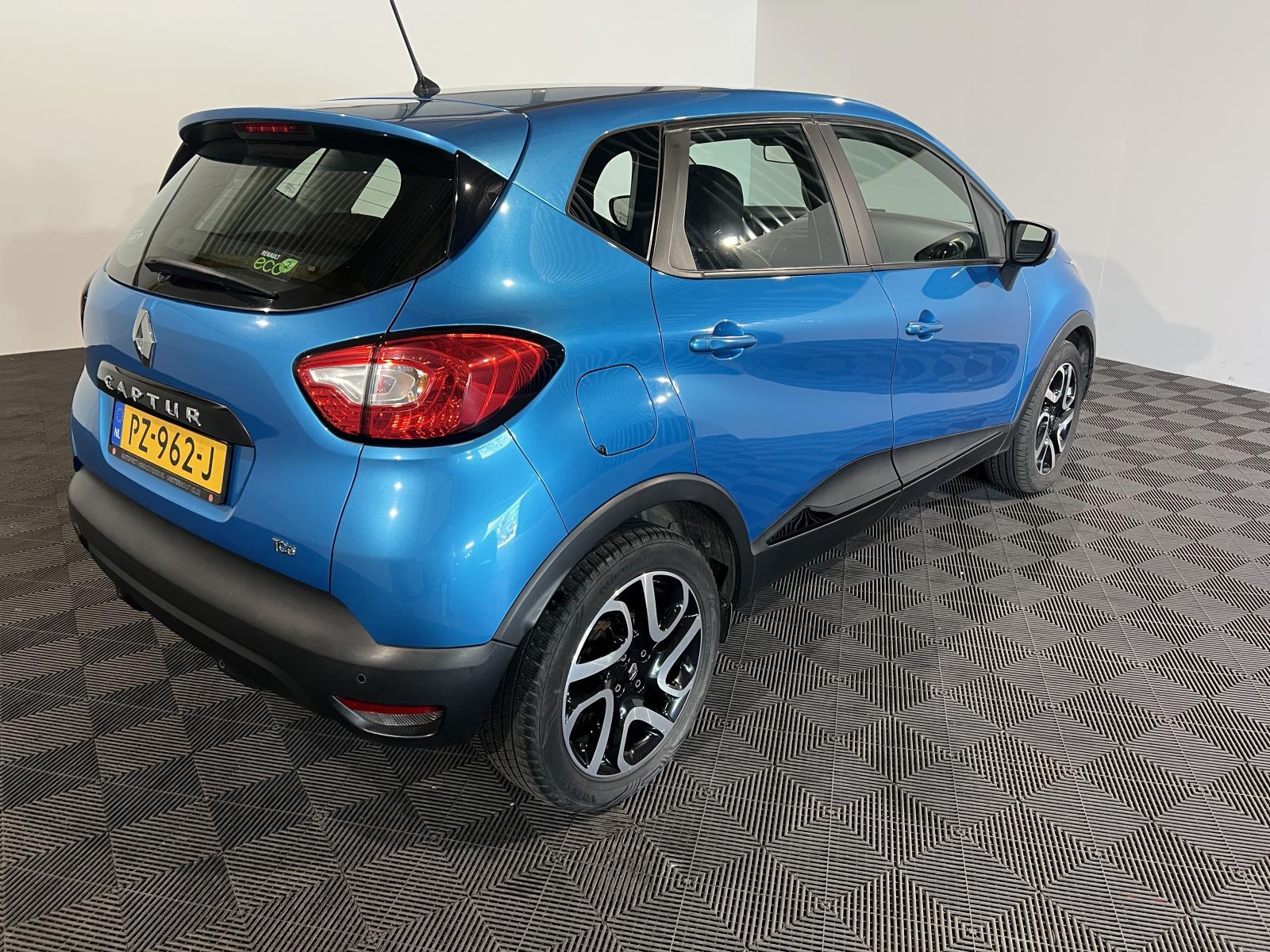 Renault | Captur | 0.9 TCe Dynamique | 2013 | 141,470 km | PZ962J | No rating