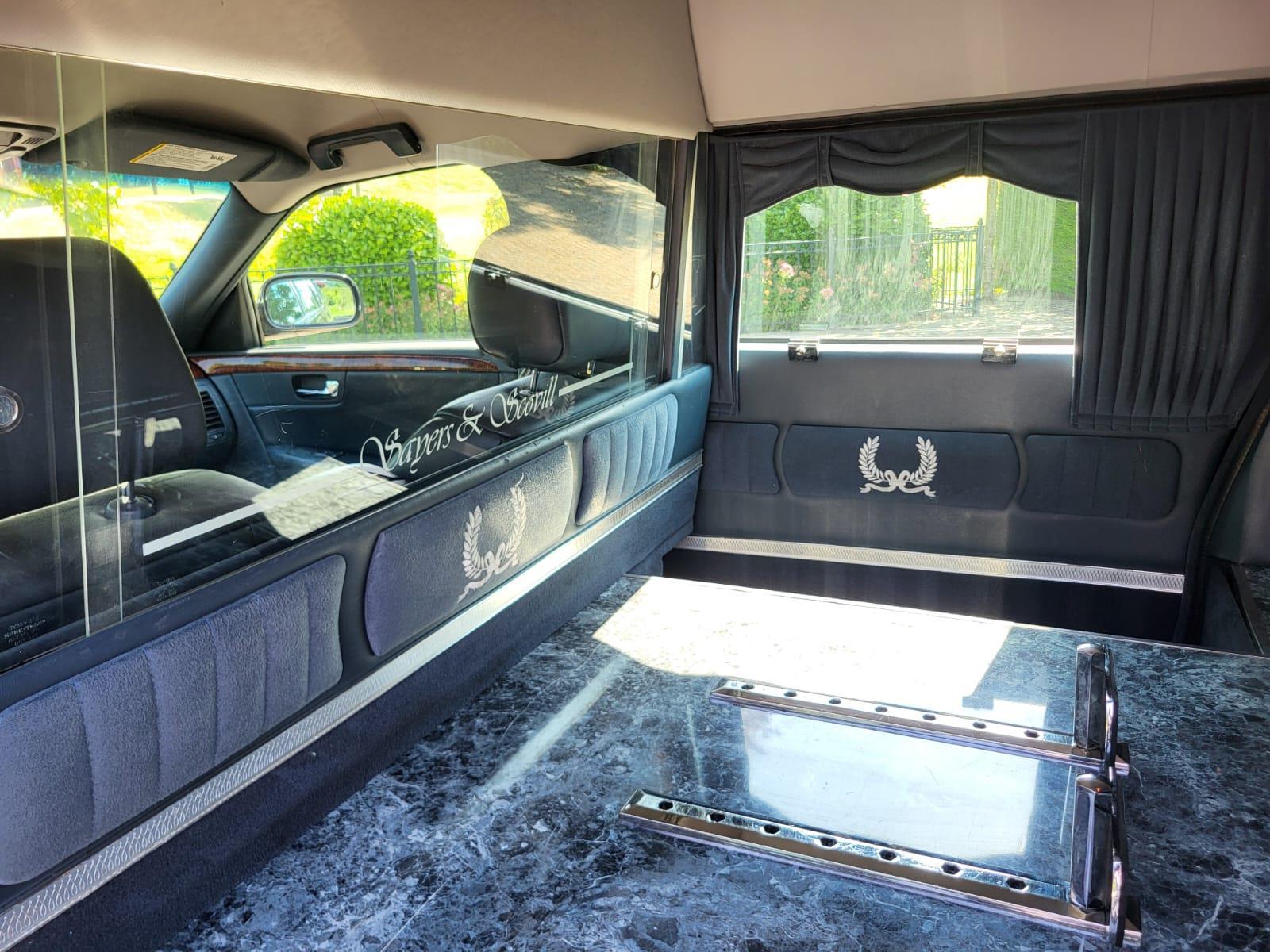 Cadillac | CADILLAC DEVILLE V8 Funeral Car | 2006 | 287,268 km | 32PGP6 | No rating