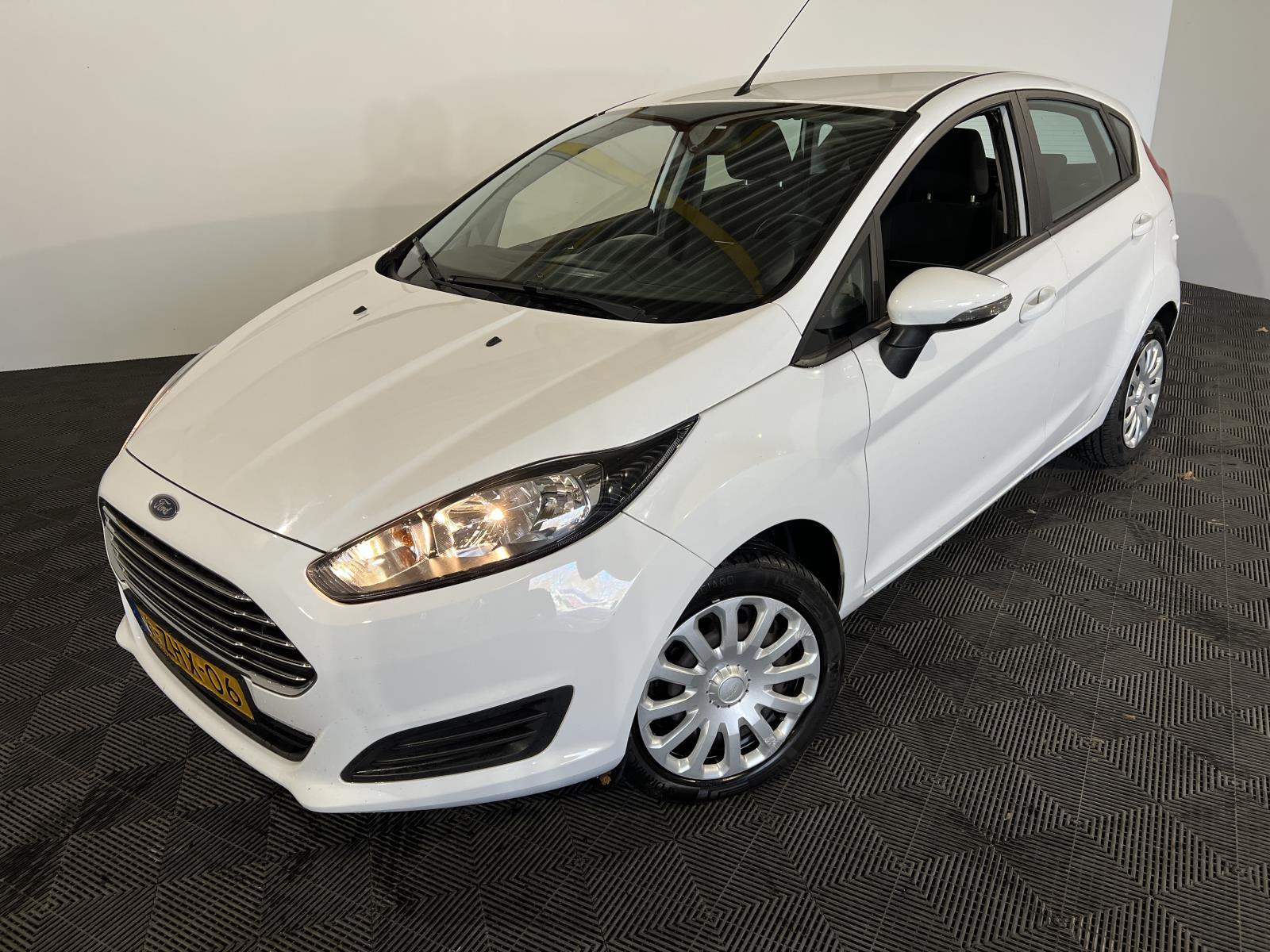 Ford | Fiesta | 1.0 Style | 2015 | 164.290 km | 6ZHX06 | Logisch