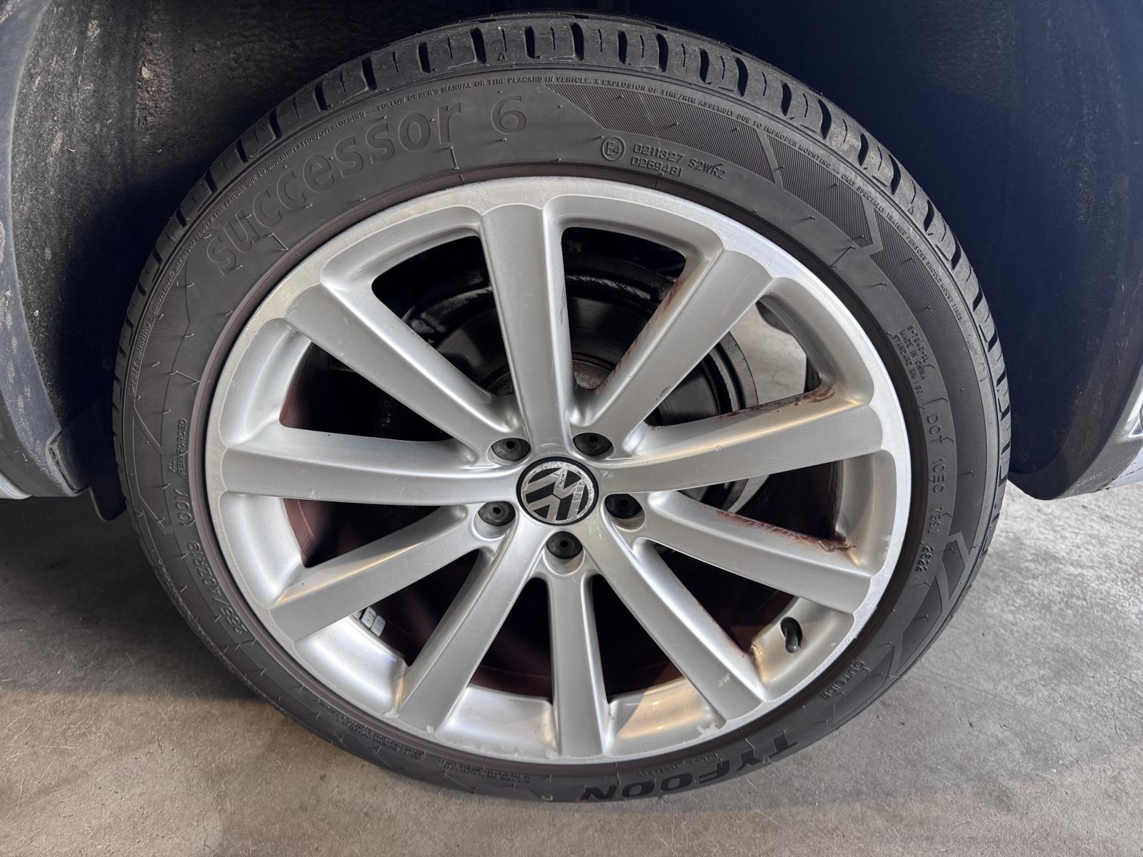Volkswagen | Tiguan | 2.0 TSI Sport&Style 4Motion | 2010 | 238.688 km | NP654R | Geen oordeel