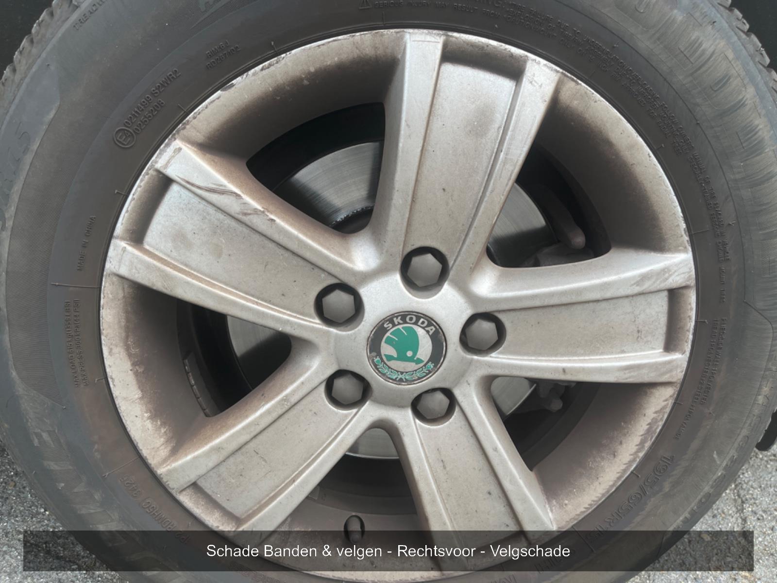 Skoda Octavia Combi 1.2 TSI Ambition Business Line Station Wagon | 2012 | 310,771 km | 66TFK8 | NAP: Logical