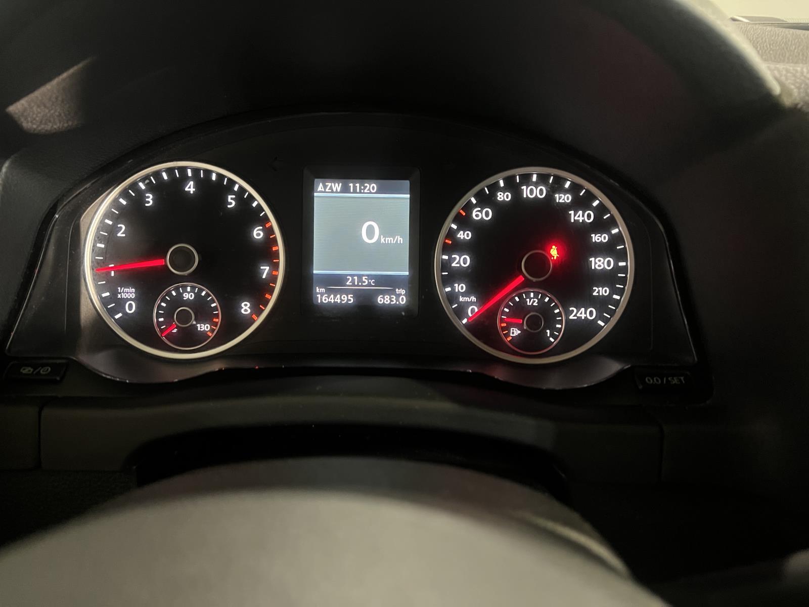 Volkswagen | Tiguan | 1.4 TSI Sport&Style | 2013 | 164,495 km | 3XND44 | No rating
