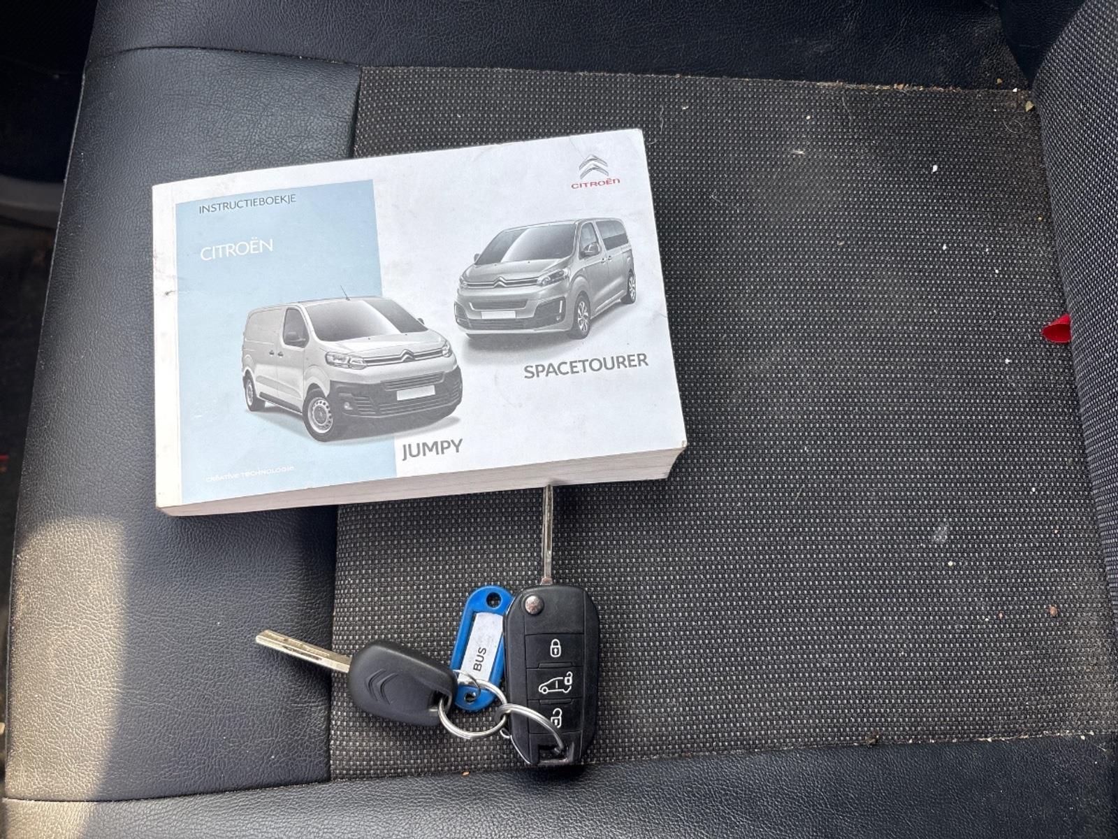 Citroen Jumpy 2.0 BlueHDI 180 Business M S&S | 2019 | 263.218 km | Automaat | V512ZP | NAP: Logisch