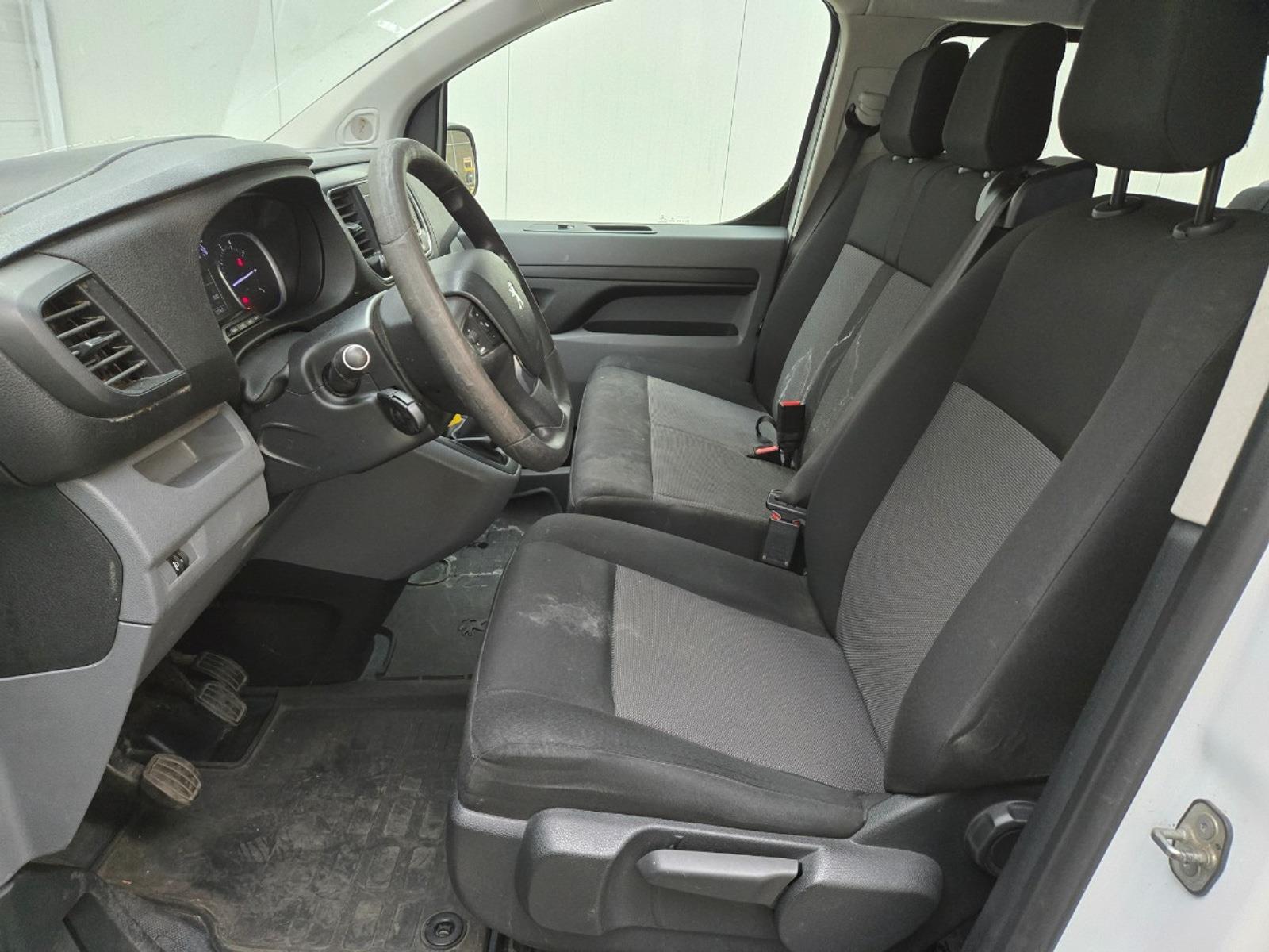 Peugeot Expert 231S 2.0 BlueHDI 120 Premium | 2018 | 168,084 km | V862LV | NAP: Makes sense