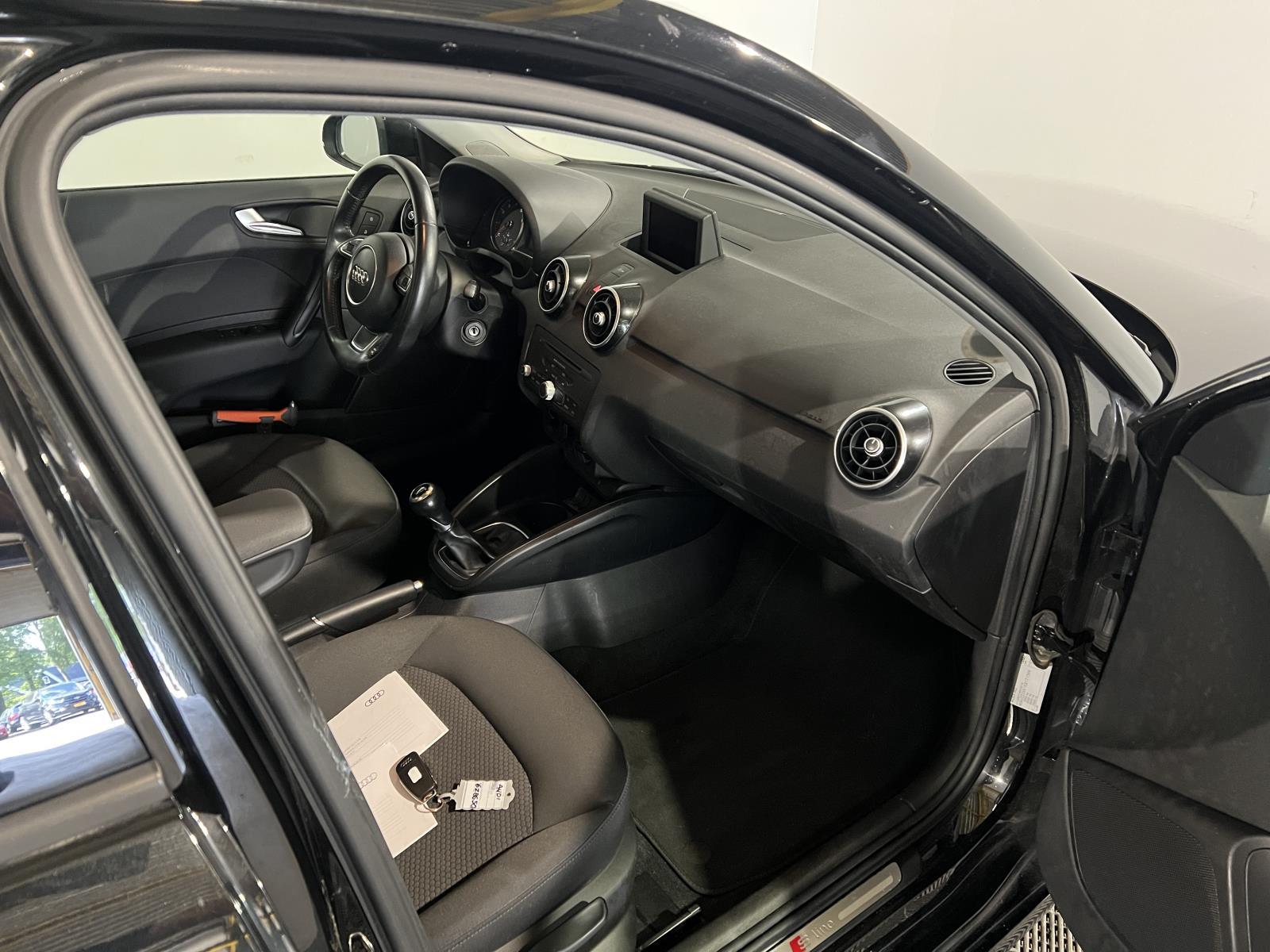 Audi | A1 Sportback | 1.2 TFSI Admired | 2014 | 212,424 km | 6ZBS50 | Logical