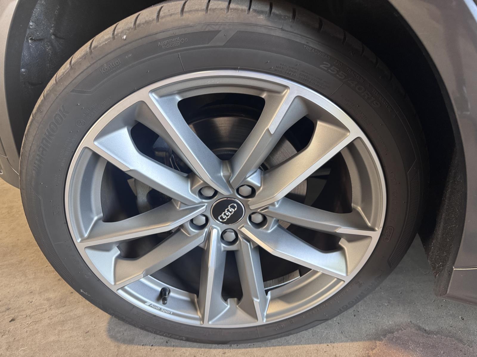 Audi | Q3 | 2.0 TFSI quattro Sport Edition | 2014 | 195,845 km | 6XFP44 | Logical