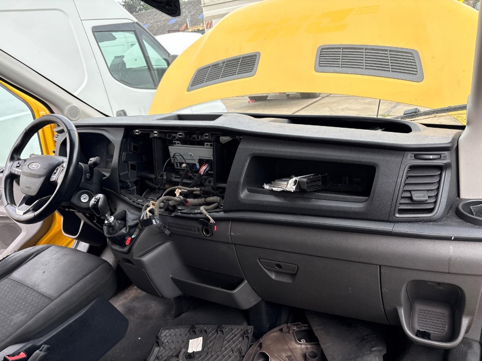 Ford Transit 350 2.0 TDCI L4H3 Trend RWD | 2019 | 236.019 km | VDK86K | NAP: Logisch
