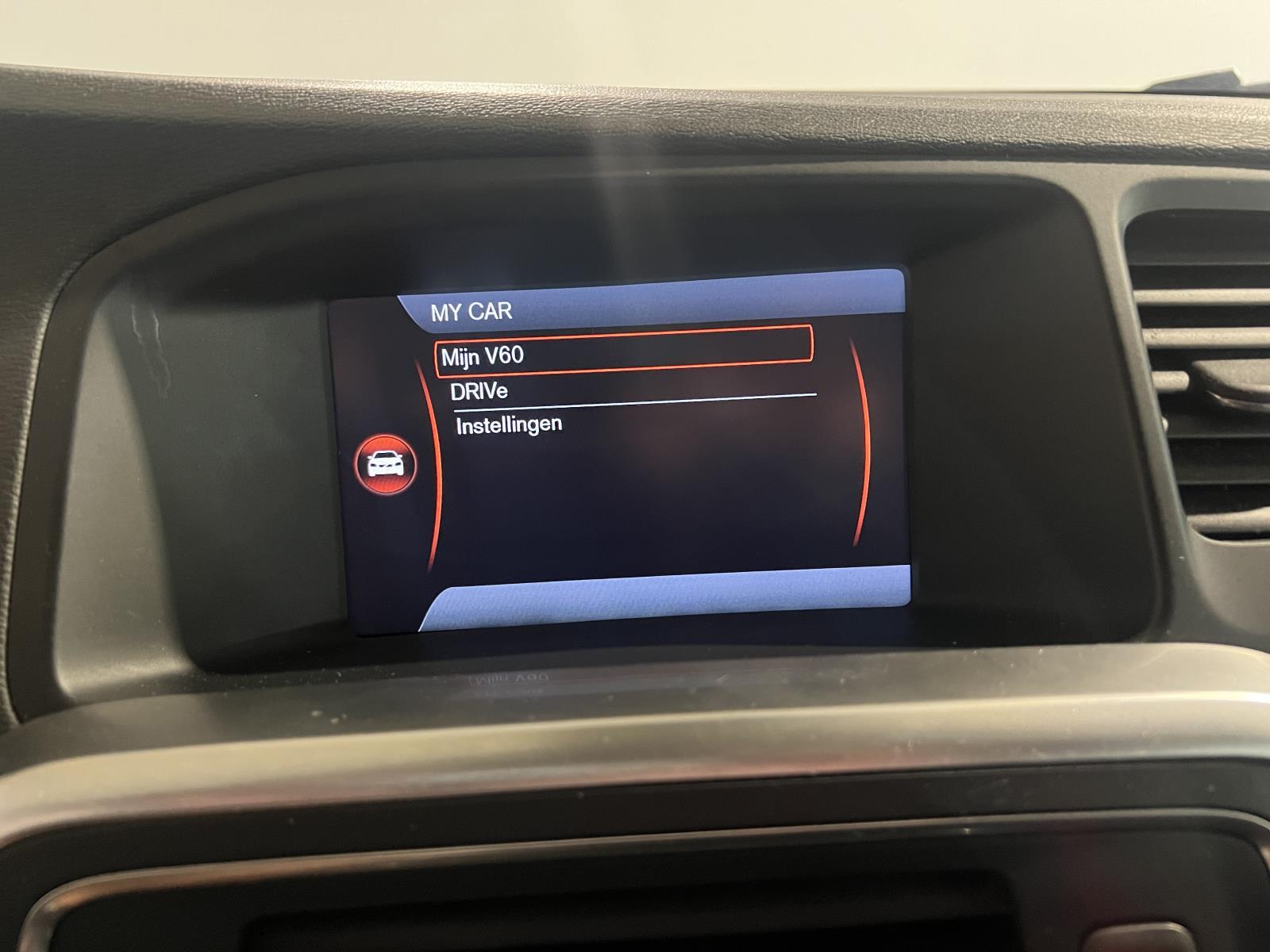 Volvo | V60 | 1.6 DRIVe Momentum | 2012 | 313,585 km | JL474F | No rating
