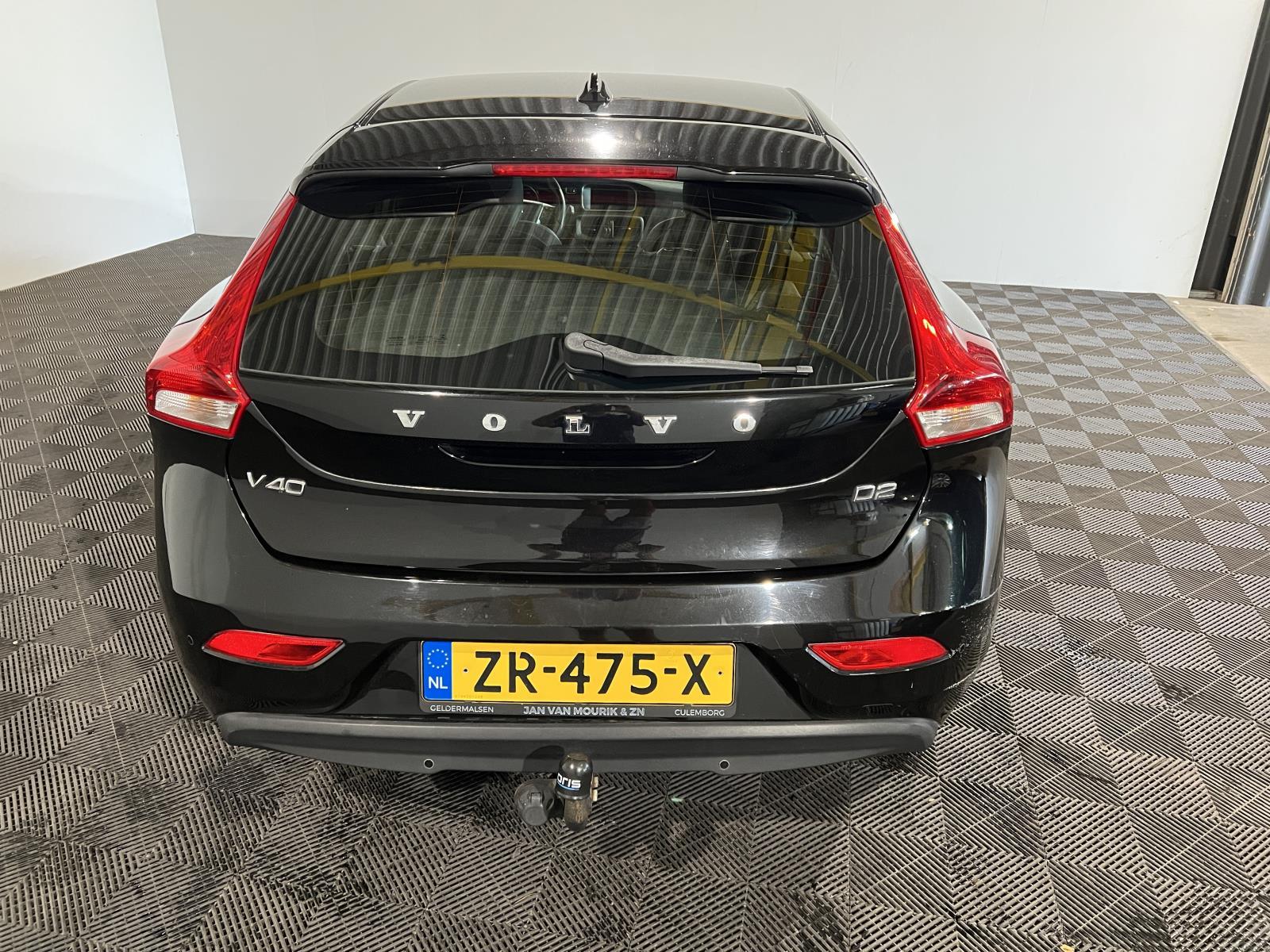 Volvo | V40 | 2.0 D2 Inscription | 2017 | 272.318 km | ZR475X | Geen oordeel