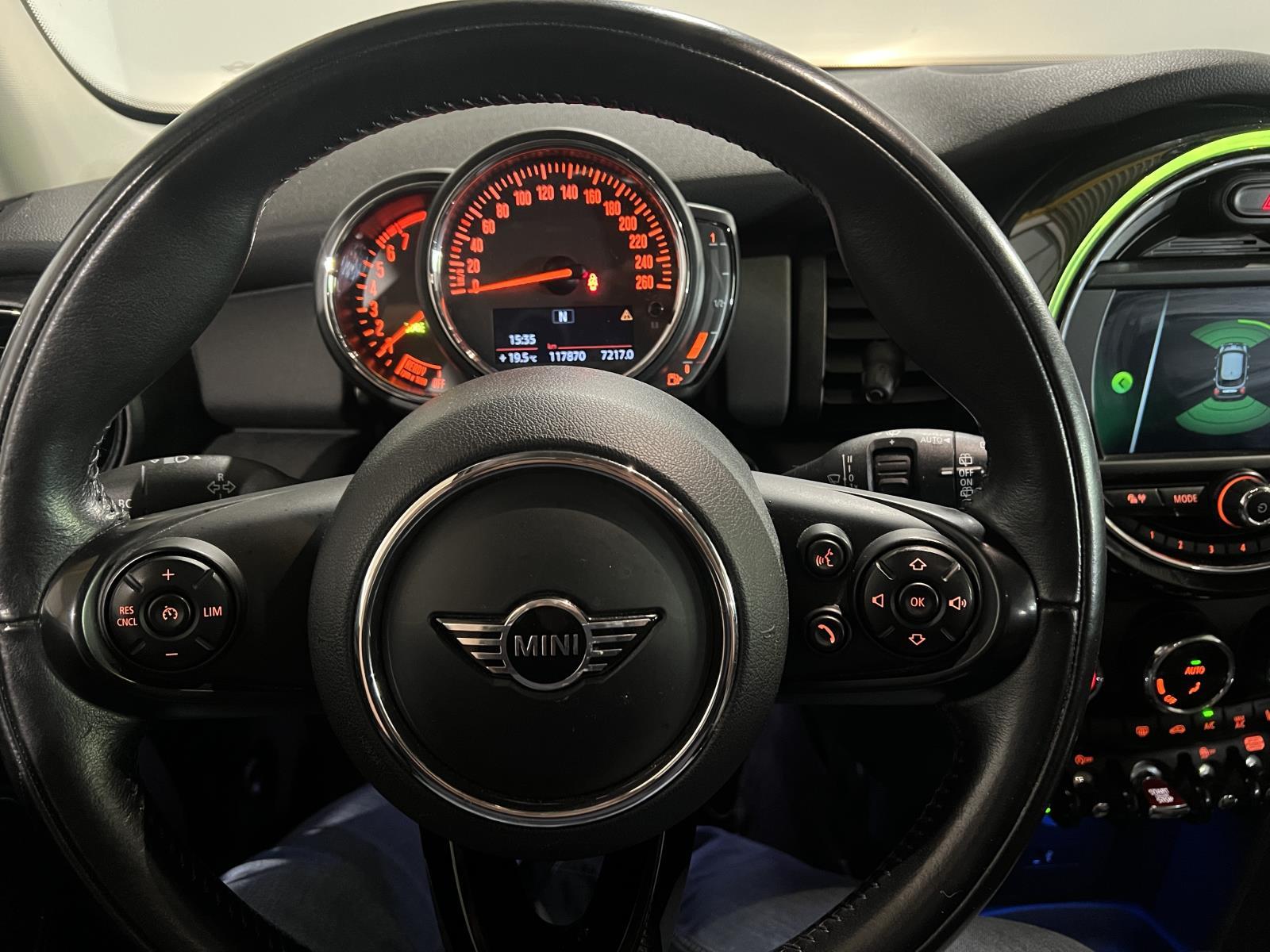 Mini | One | 1.5 One Pepper | 2018 | 117,870 km | L801DZ | No rating