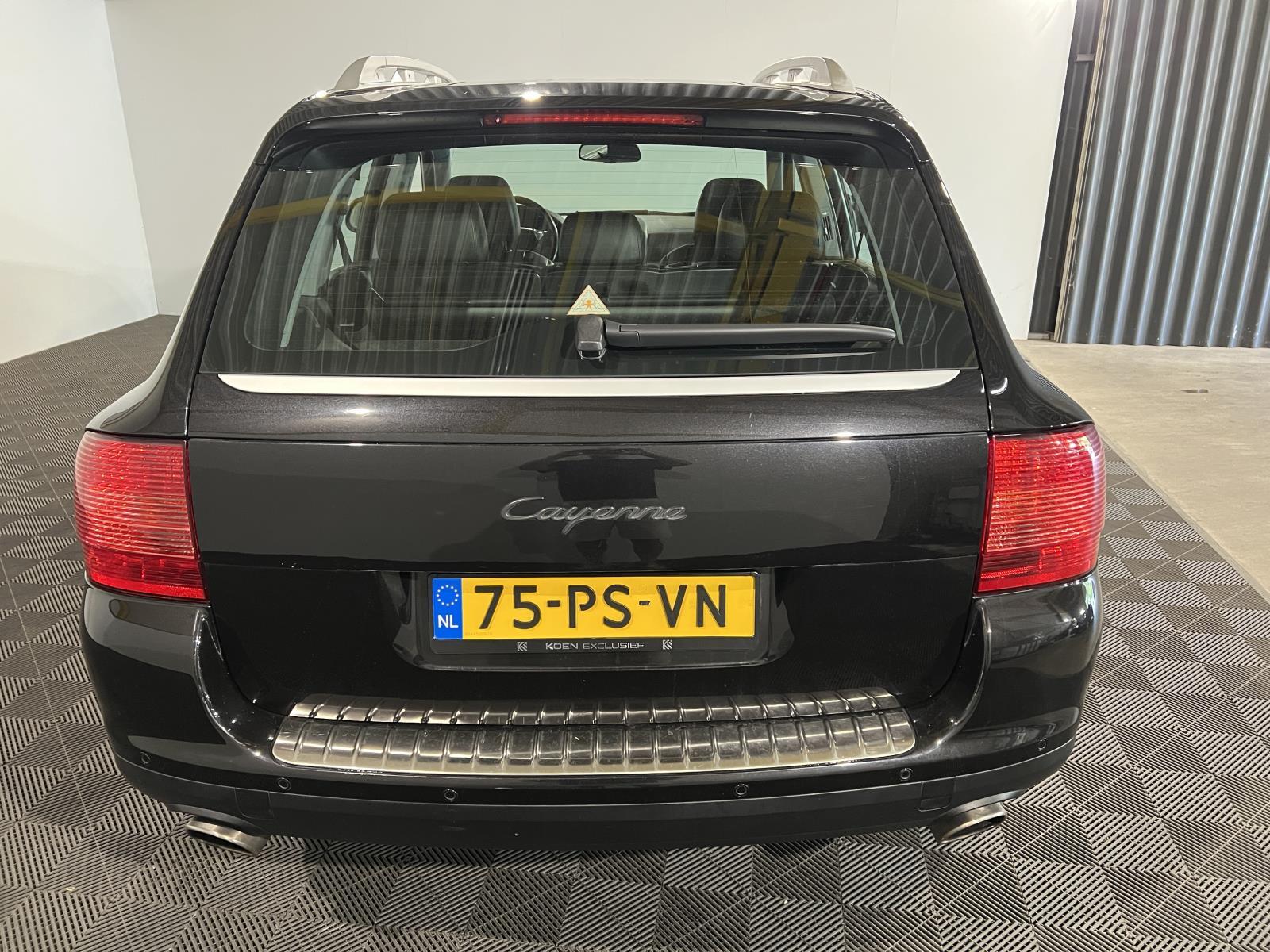 Porsche | Cayenne | 3.2 | 2004 | 206.850 km | 75PSVN | Logisch