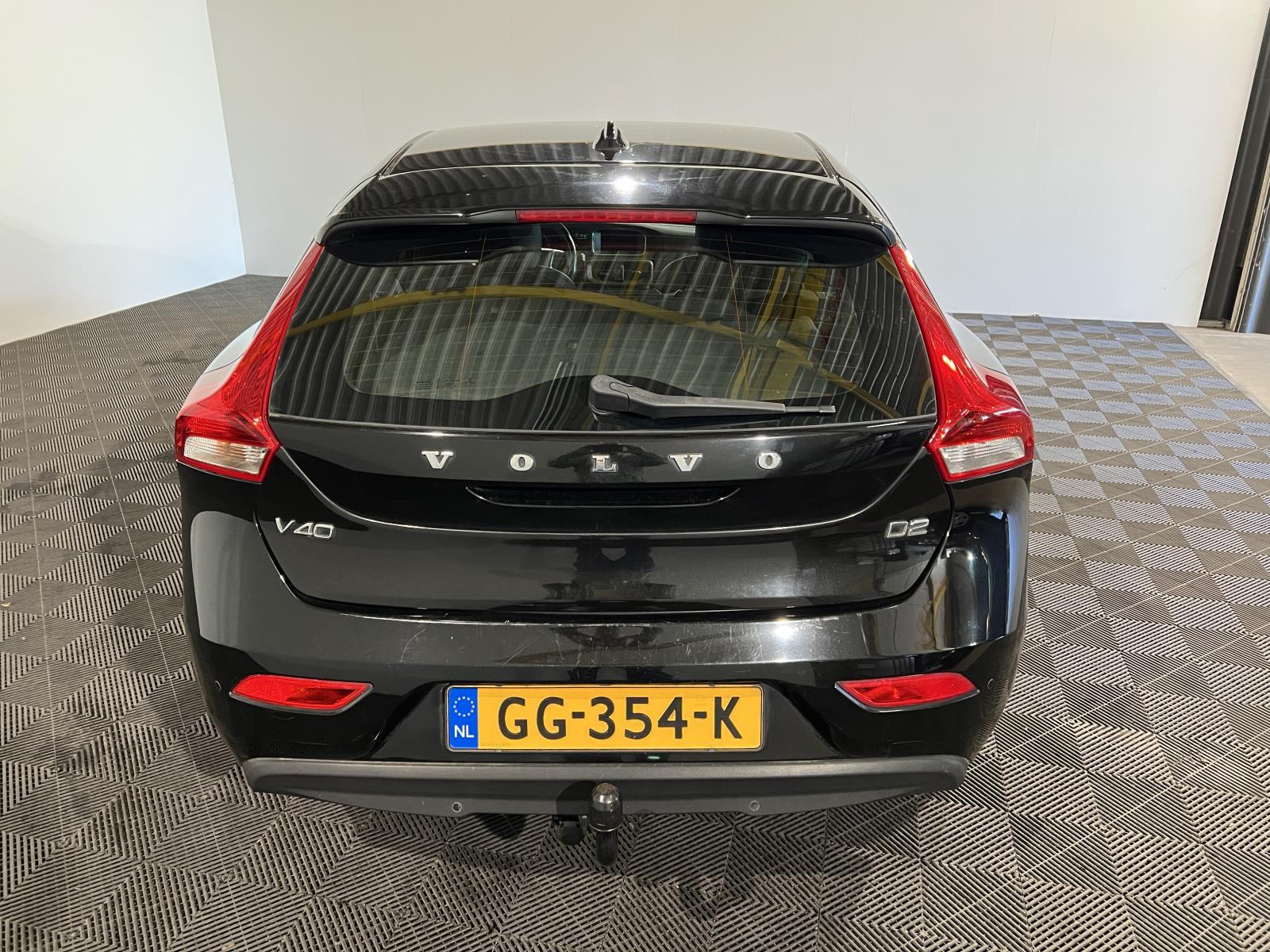 Volvo | V40 | 2.0 D2 Momentum | 2015 | 276.233 km | GG354K | Logisch