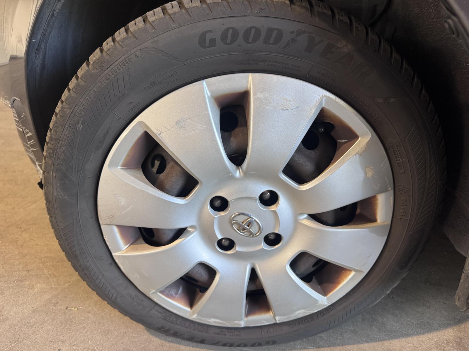 Toyota | Yaris | 1.3 VVTi Comfort | 2011 | 326.246 km | 61RKX7 | Logisch