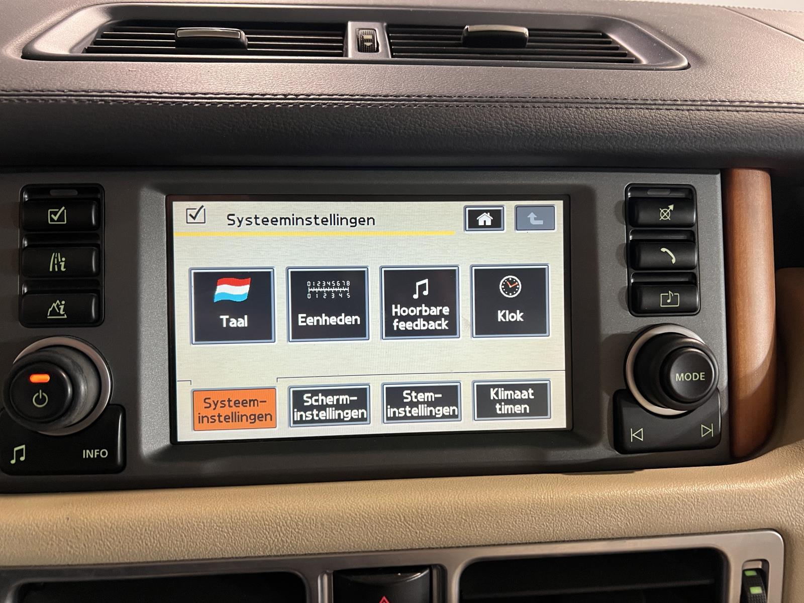 Land Rover | Range Rover | 3.6 TDV8 SE | 2006 | 281.664 km | 54XFKP | Geen oordeel