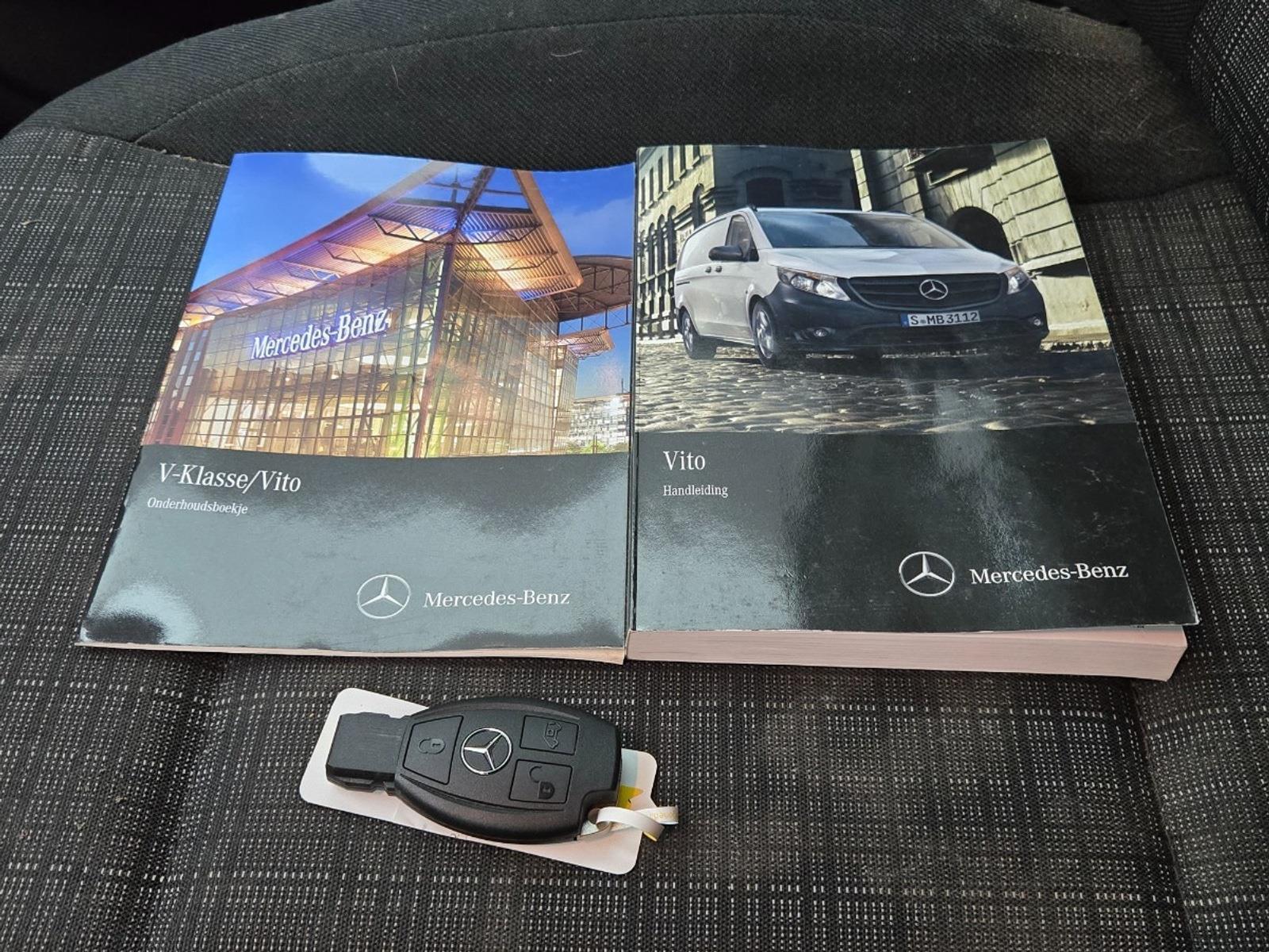 Mercedes-Benz Vito 111 CDI Lang Bestelauto van het Jaar editie | 2017 | 290.090 km | V801DR | NAP: Logisch