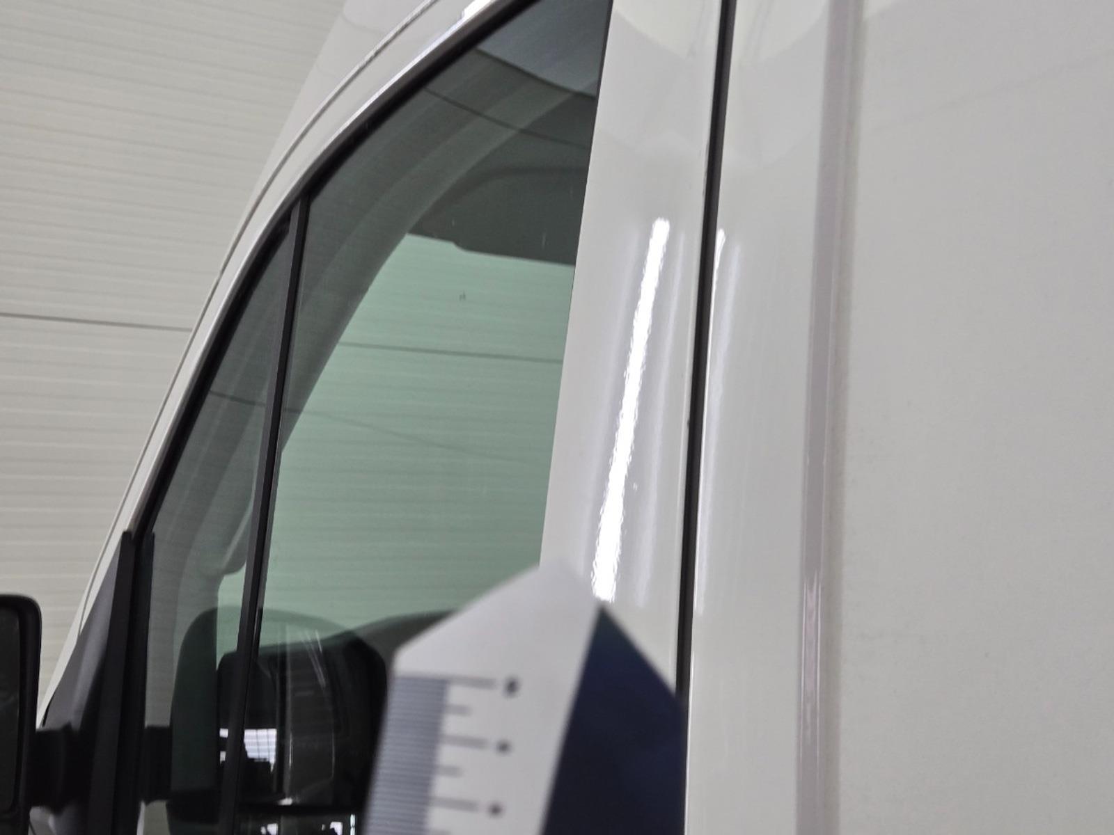 Volkswagen Crafter 35 2.0 TDI L4H3 Highline | 2018 | 272.440 km | V413KN | NAP: Logisch