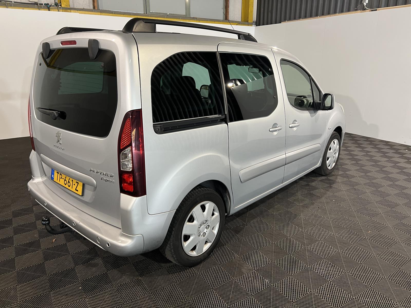 Peugeot | Partner Tepee | 1.6 HDiF XT Executive | 2012 | 248.056 km | TP661Z | Geen oordeel