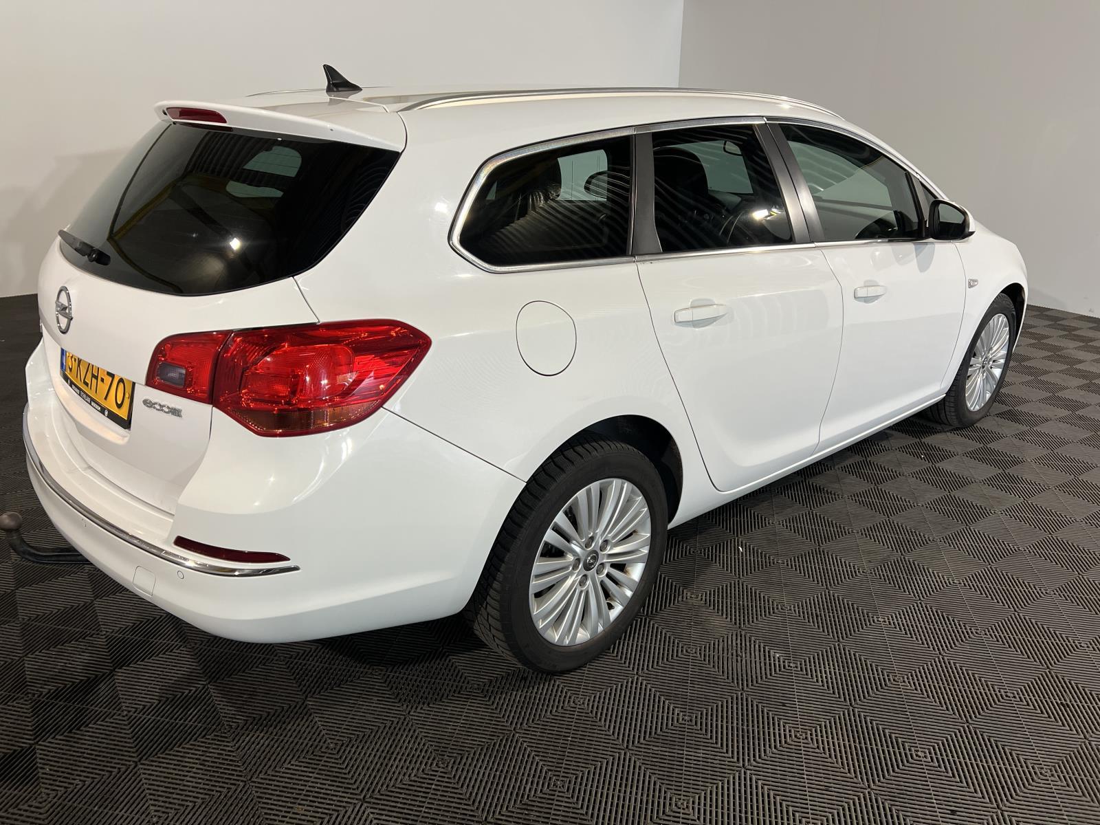 Opel | Astra Sports Tourer | 1.7 CDTi Cosmo | 2013 | 287.573 km | 3KZH70 | Logisch