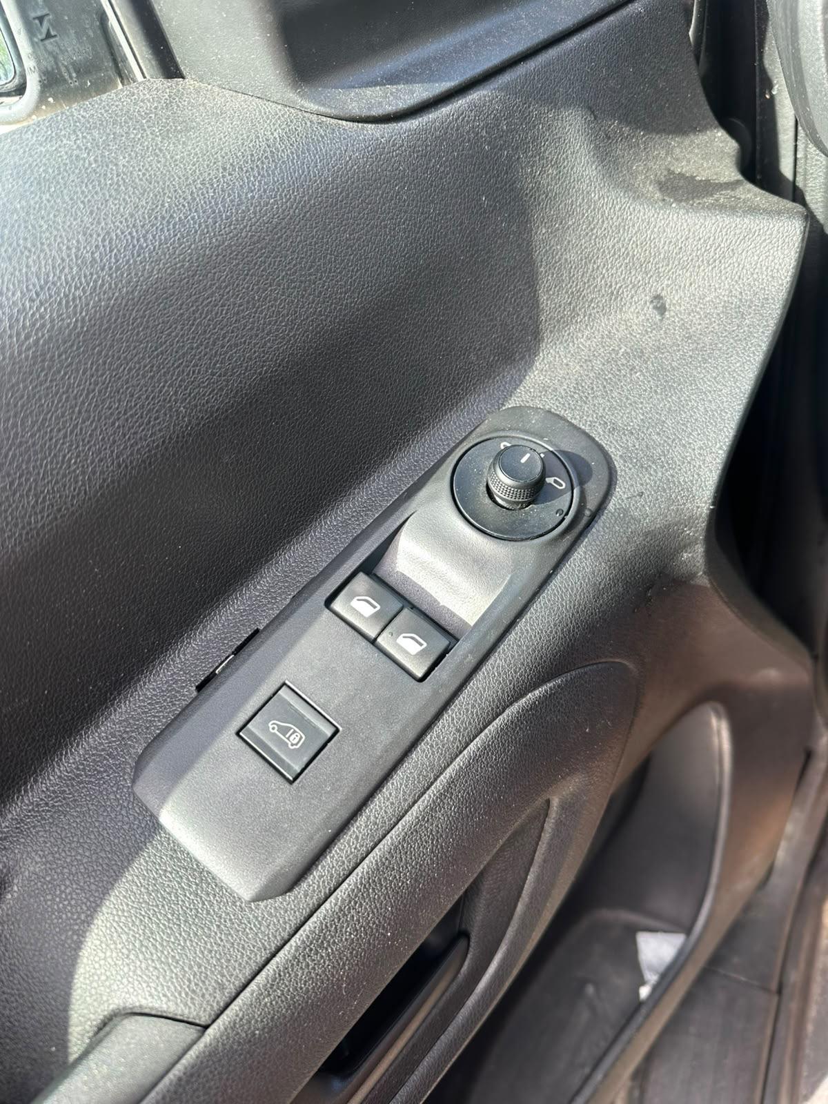 Citroen | Berlingo | 1.6 BlueHDI Club | 2019 | 113.090 km | V894VH | Logisch