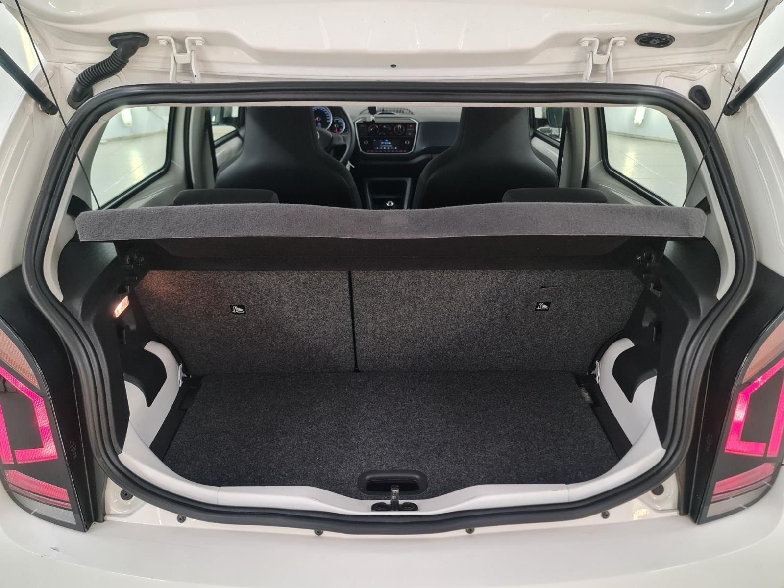 Volkswagen Up! 1.0 BMT move up! | 2018 | 183.555 km | RN526P | NAP: Logisch