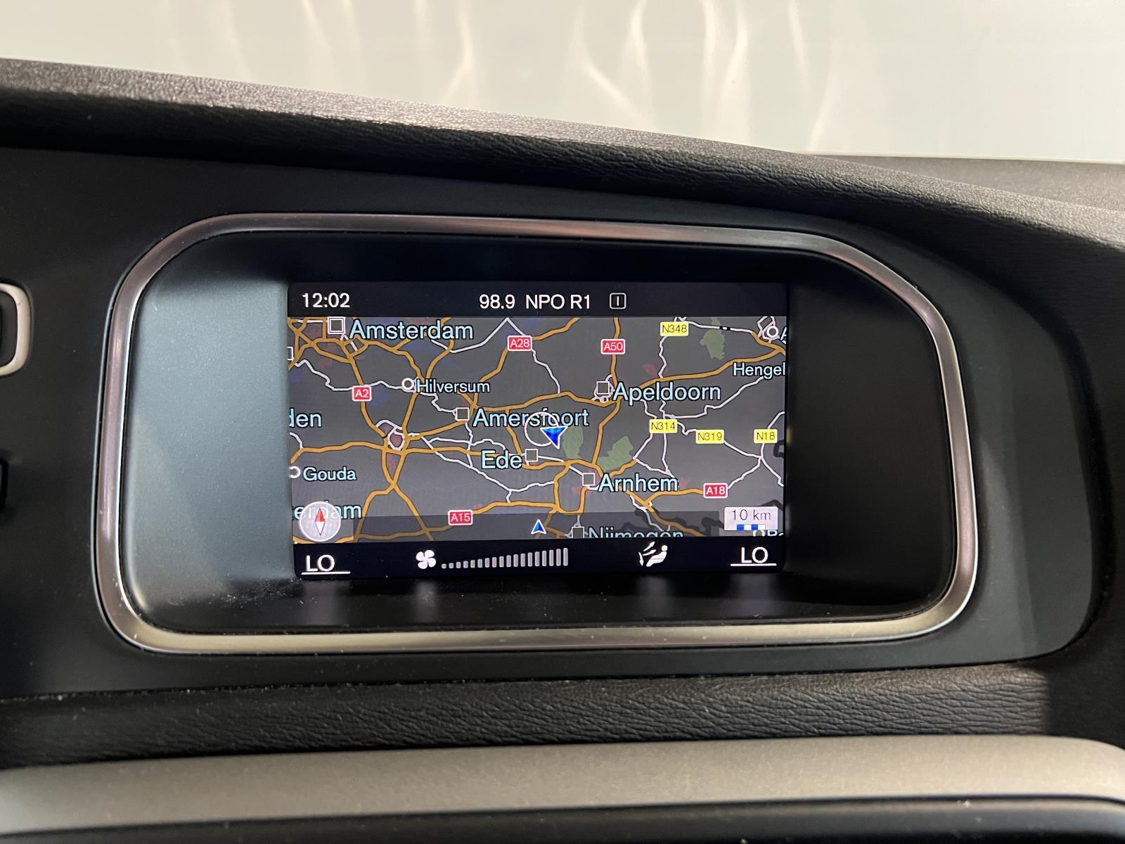 Volvo | V40 | 2.0 D2 Inscription | 2017 | 272.318 km | ZR475X | Geen oordeel