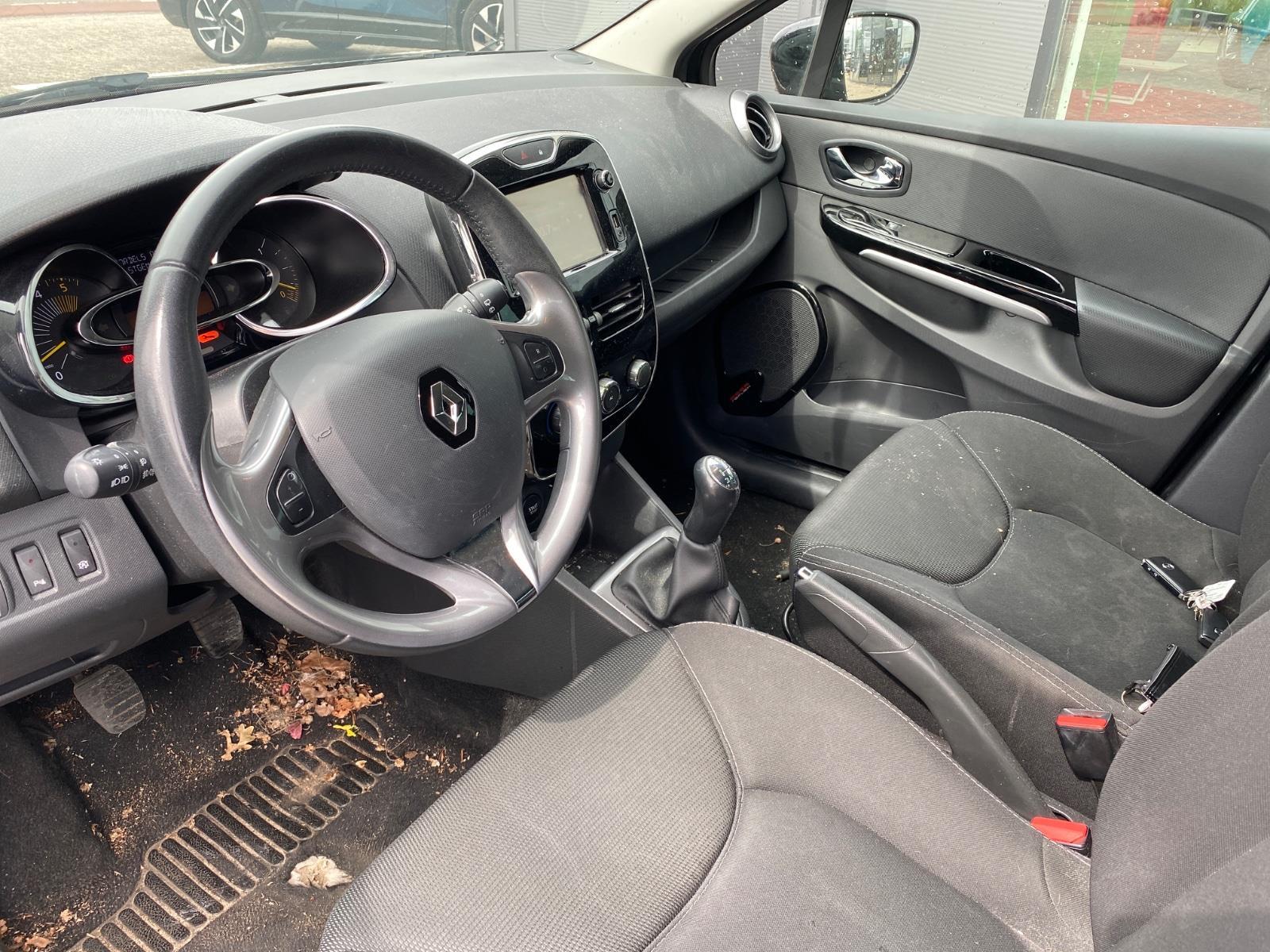 Renault Clio 1.5 dCi ECO Night&Day | 2014 | 185.226 km | 6XZS35 | NAP: Onlogisch