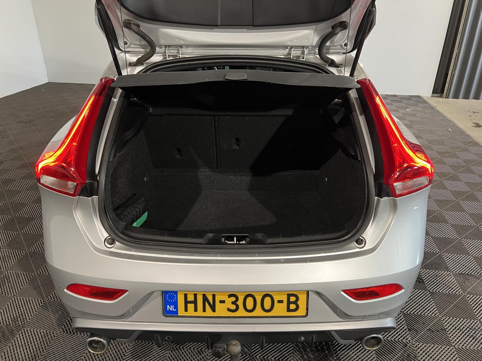 Volvo | V40 | 2.0 D2 Ocean Race Business | 2015 | 256.668 km | HN300B | Geen oordeel