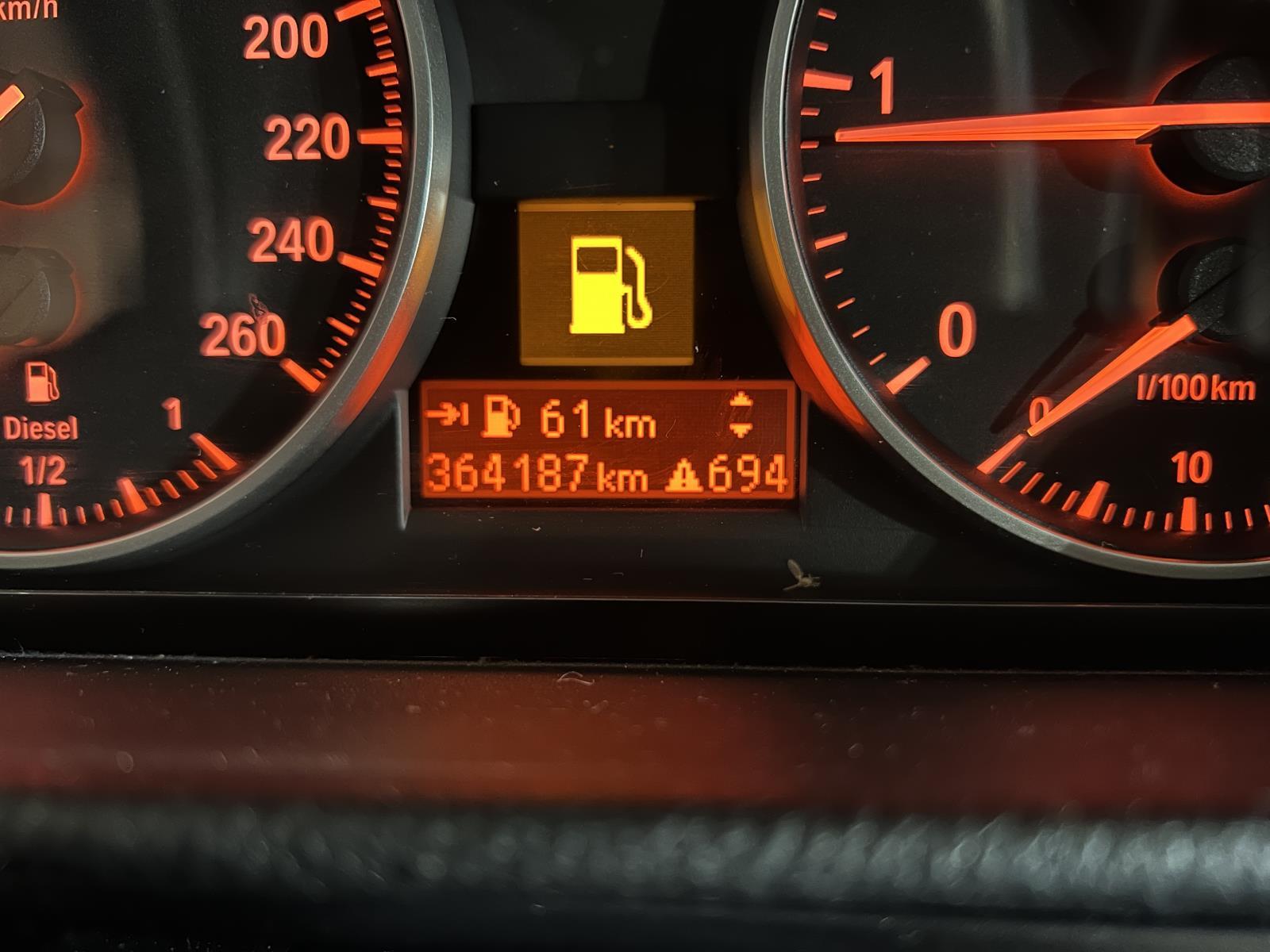 BMW | 3-serie Touring | 318d Corporate Lease High Executive | 2010 | 364.187 km | HK642S | Geen oordeel