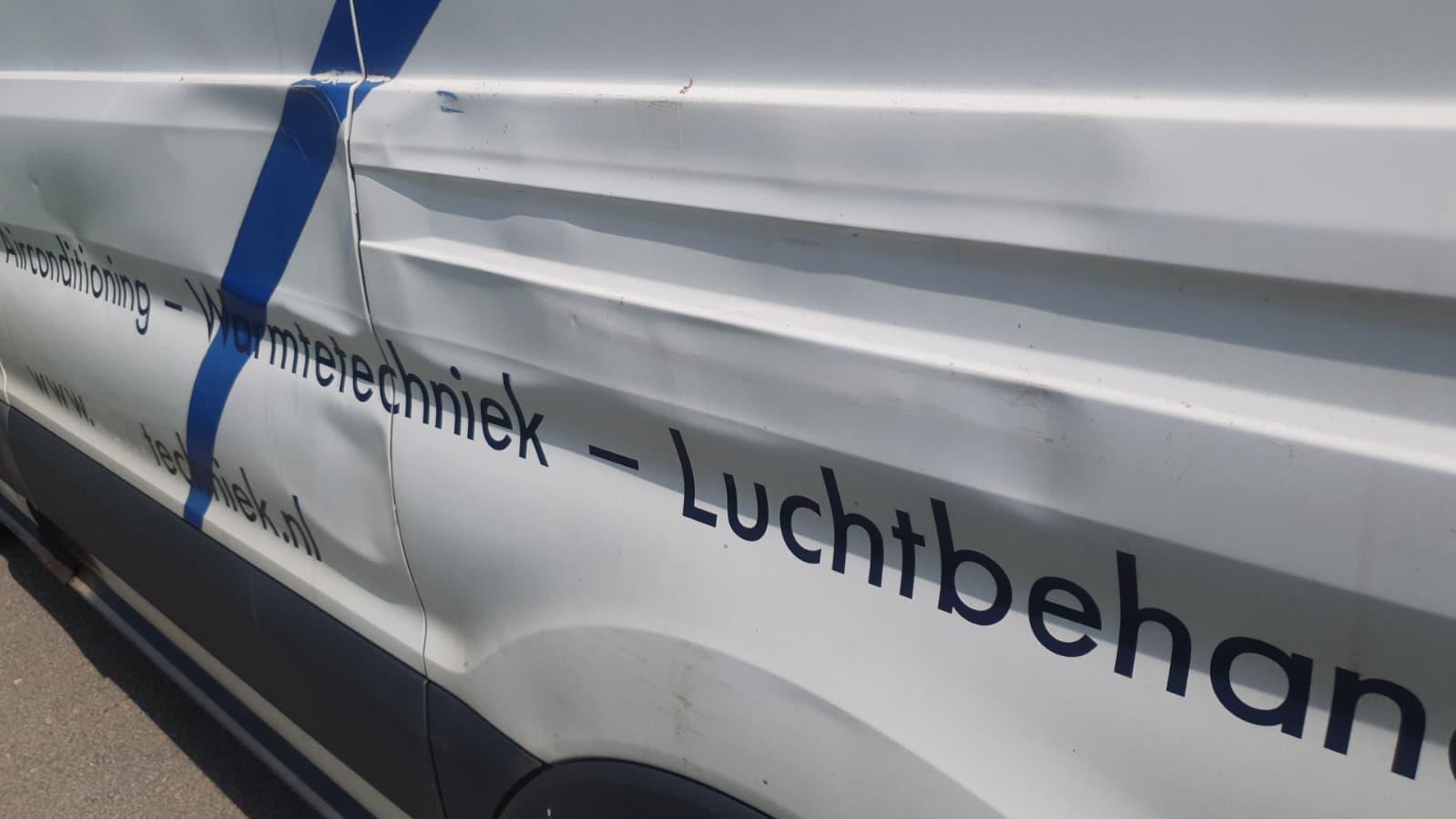 Ford | Transit | 330 2.2 TDCI L2H3 Ambiente | 2014 | 324,795 km | VJ334Z | Logical