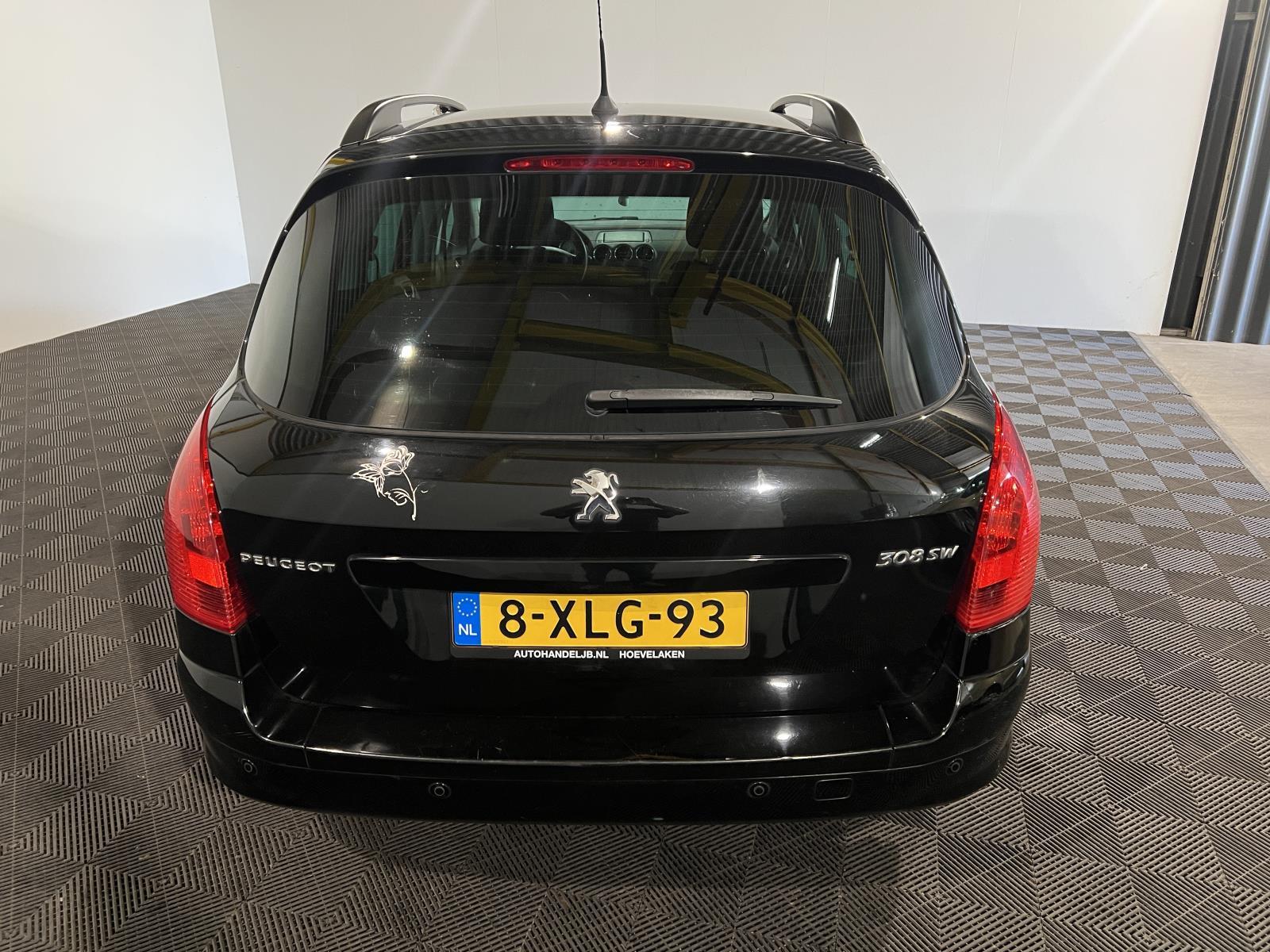 Peugeot | 308 | 1.6 VTi Style | 2013 | 291,659 km | 8XLG93 | No rating