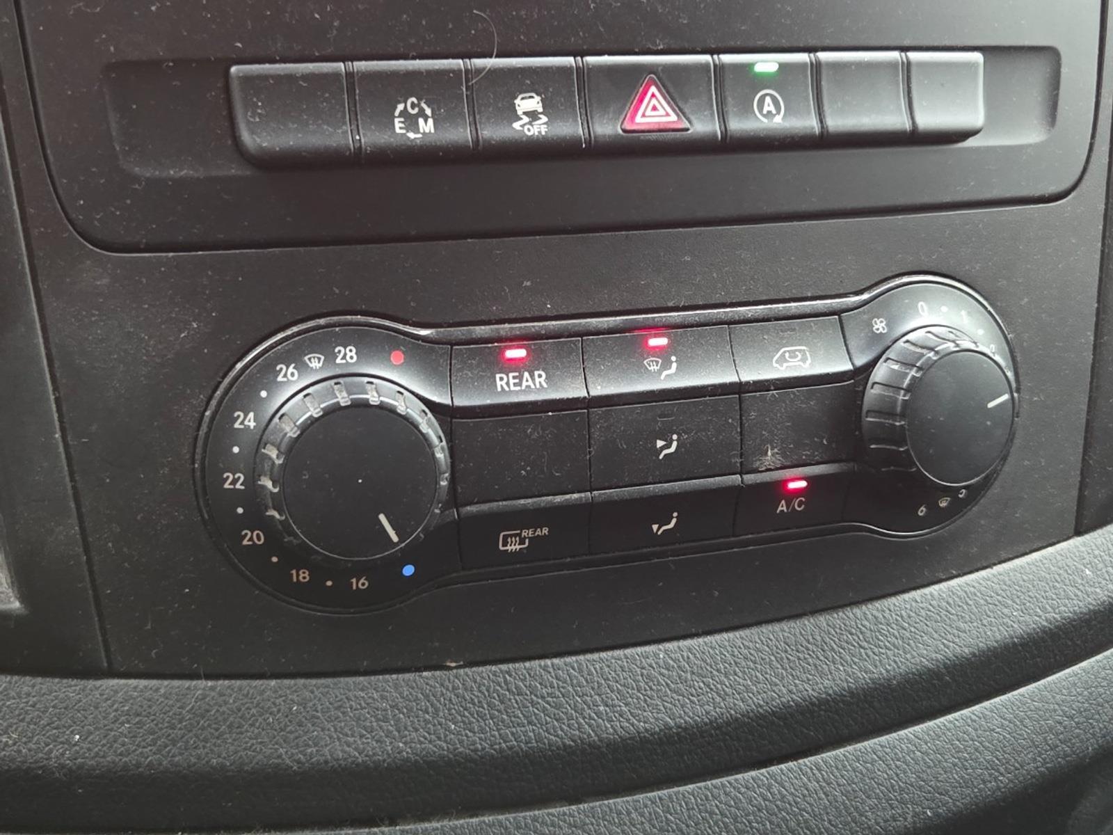 Mercedes-Benz Vito 116 CDI Extra Lang DC Comfort | 2018 | 115.174 km | Automaat | VFD33F | NAP: Geen oordeel
