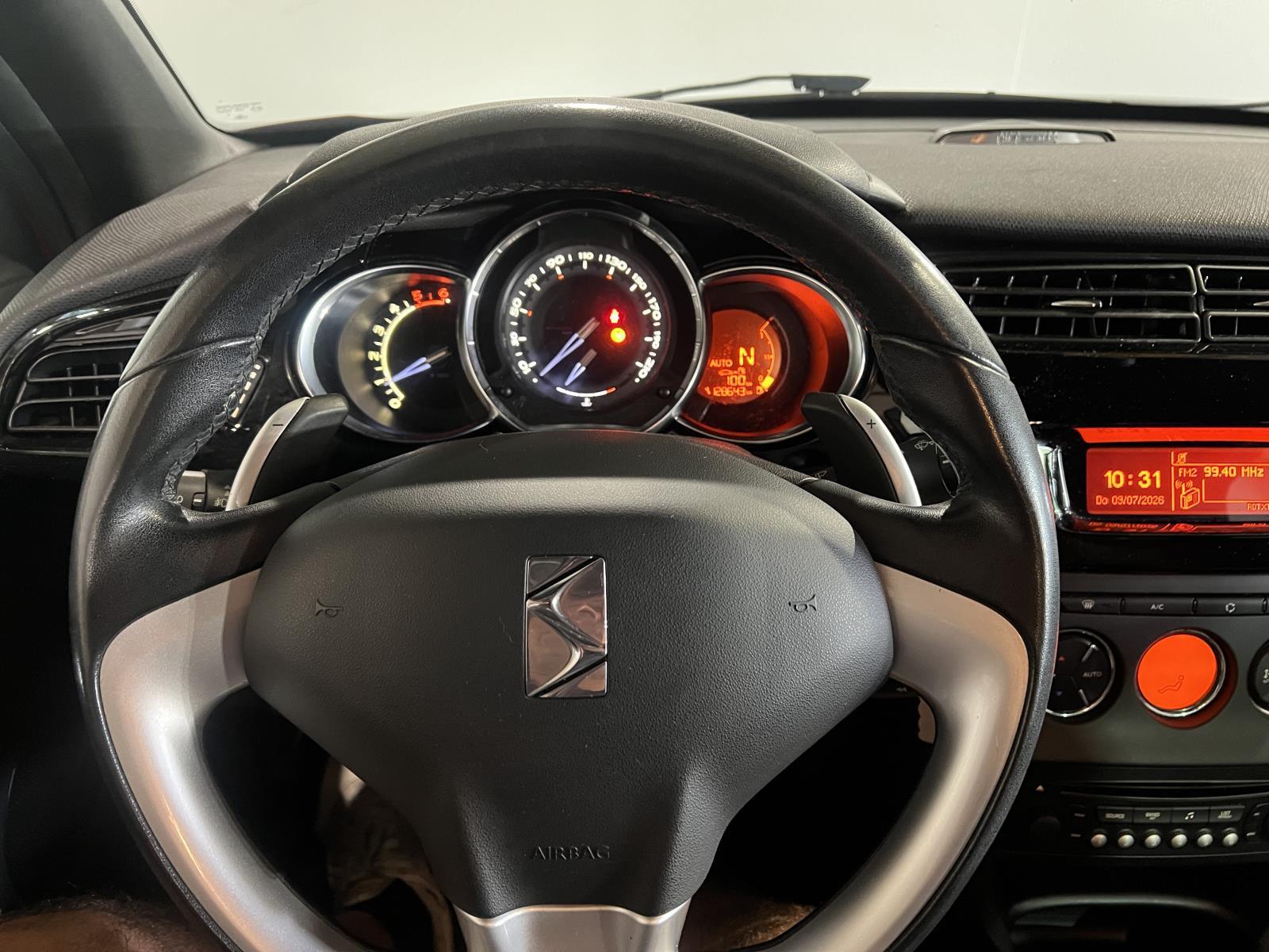 Citroen | DS3 | 1.4 e-HDi Chic | 2013 | 128.643 km | 74ZPD4 | Logisch