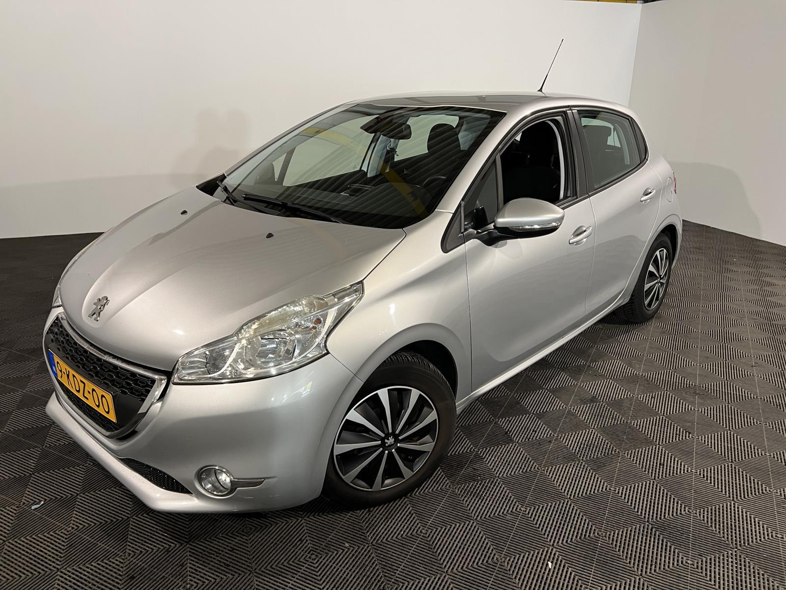 Peugeot | 208 | 1.2 VTi Envy | 2013 | 112.888 km | 9KDZ00 | Logisch
