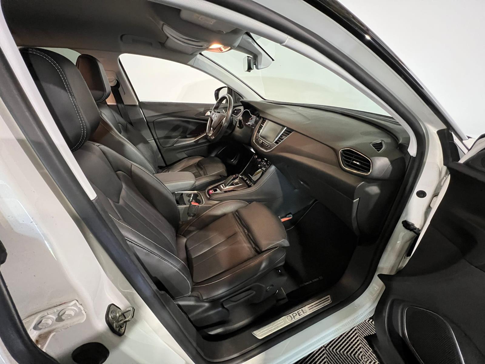 Opel | Grandland X | 1.6 Turbo Hybrid4 Ultimate | 2021 | 188.683 km | L243XH | Logisch