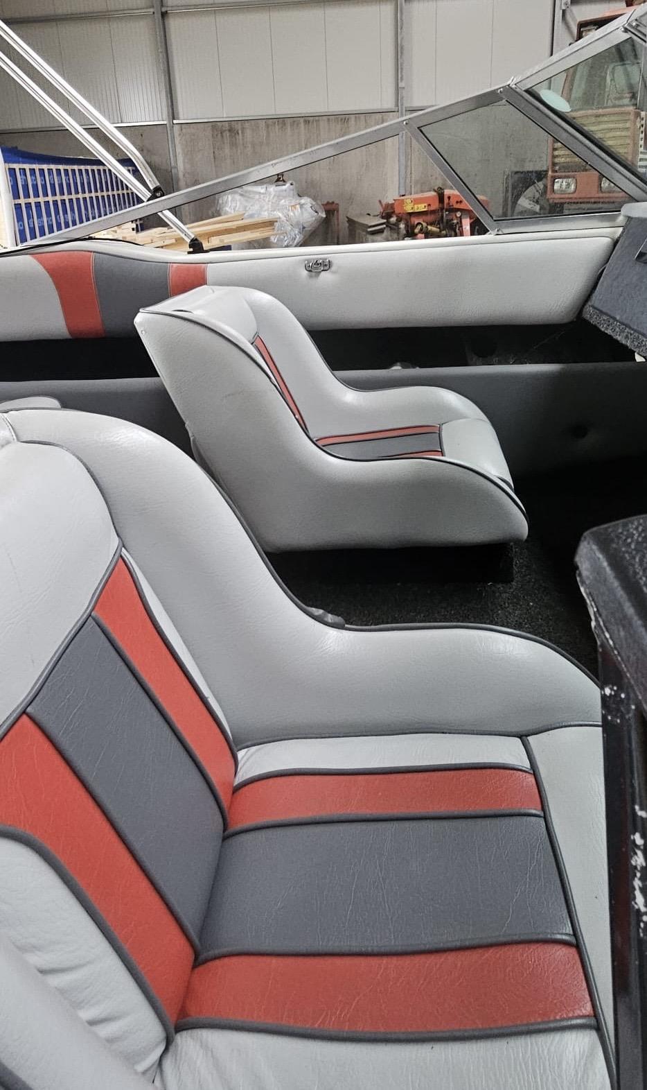 Conquest 3.0 L Mercruiser Inboard Speedboat | 1990 | 5-pers. | Incl. Trailer