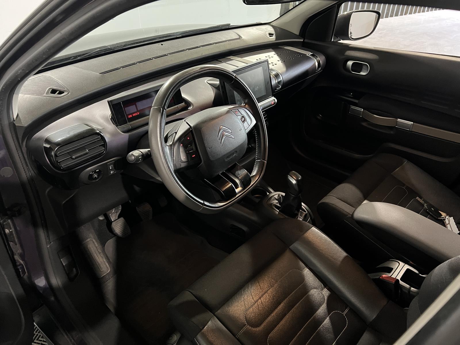 Citroen | C4 Cactus | 1.6 BlueHDi Business | 2015 | 261.953 km | 3ZTK16 | Logisch