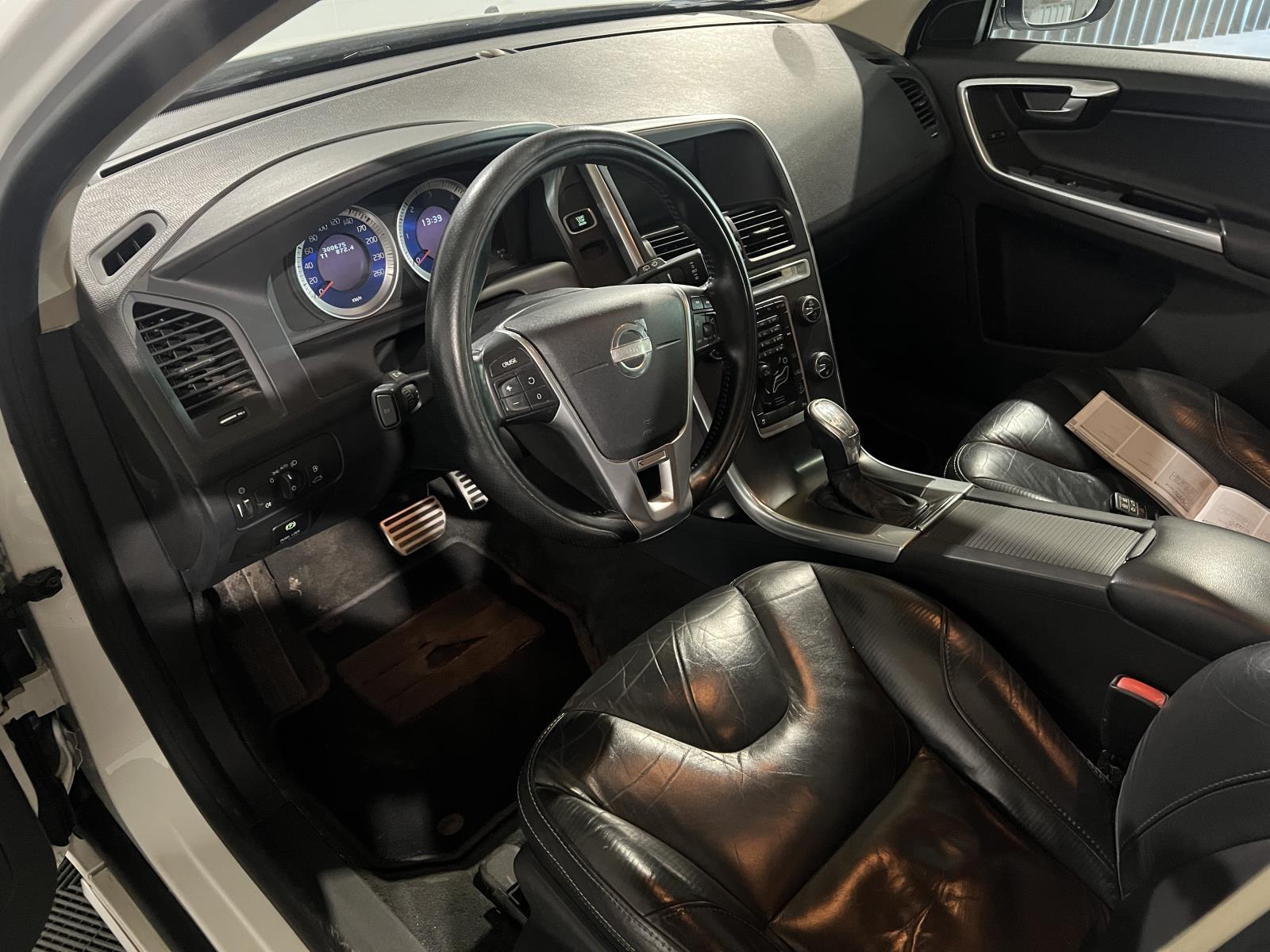 Volvo | XC60 | 2.4 D5 AWD Summum Automatic | 2012 | 300,675 km | GZ307G | No rating
