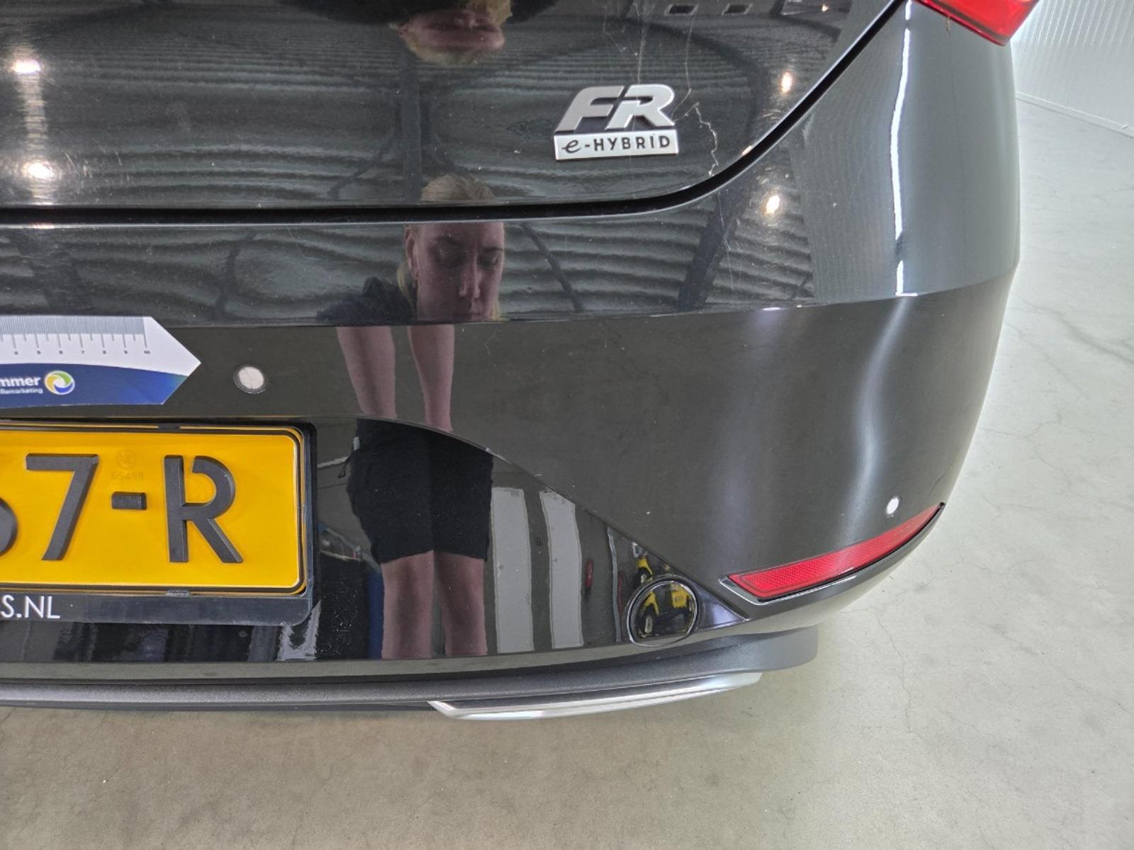 SEAT Leon 1.4 TSI eHybrid PHEV FR Business Intense | 2021 | 95.458 km | Automaat | HJX67R | NAP: Geen oordeel