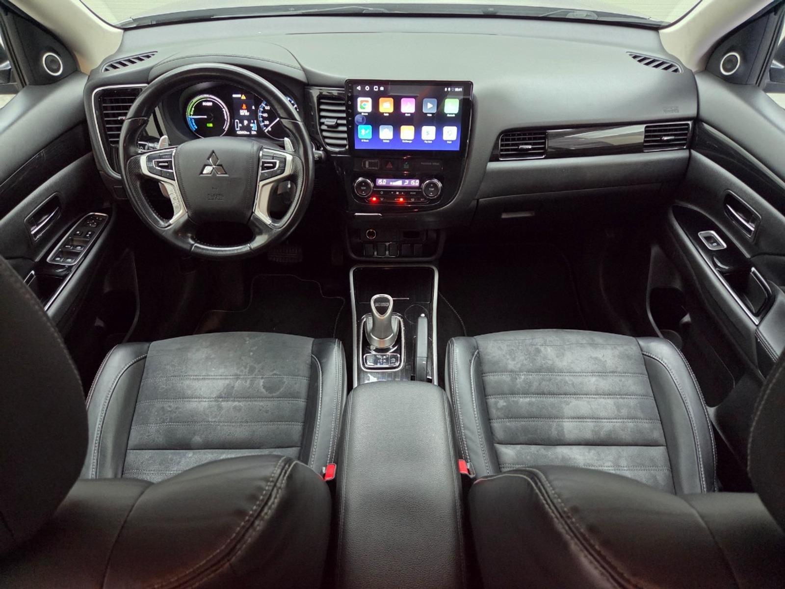 Mitsubishi Outlander 2.0 PHEV Executive Edition | 2015 | 423,443 km | Automatic | HS244V | NAP: Reasonable