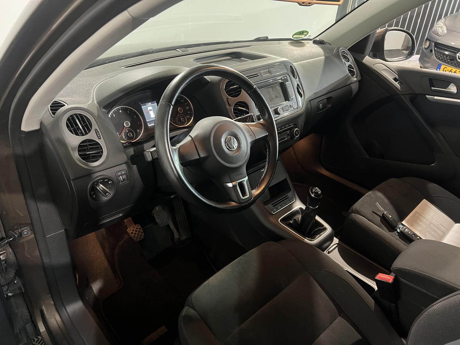 Volkswagen | Tiguan | 1.4 TSI Sport&Style | 2013 | 164,495 km | 3XND44 | No rating