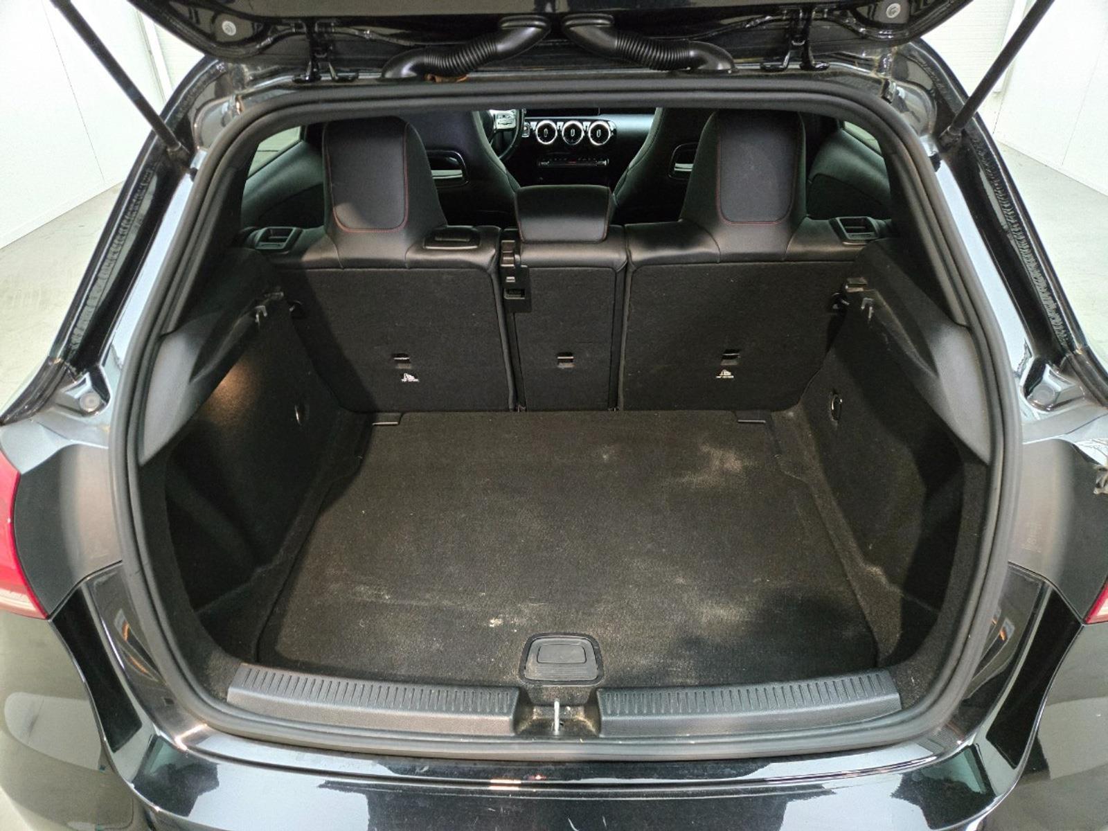 Mercedes-Benz A-klasse 200 Business Solution AMG | 2018 | 162.397 km | Automaat | TV930L | NAP: Logisch