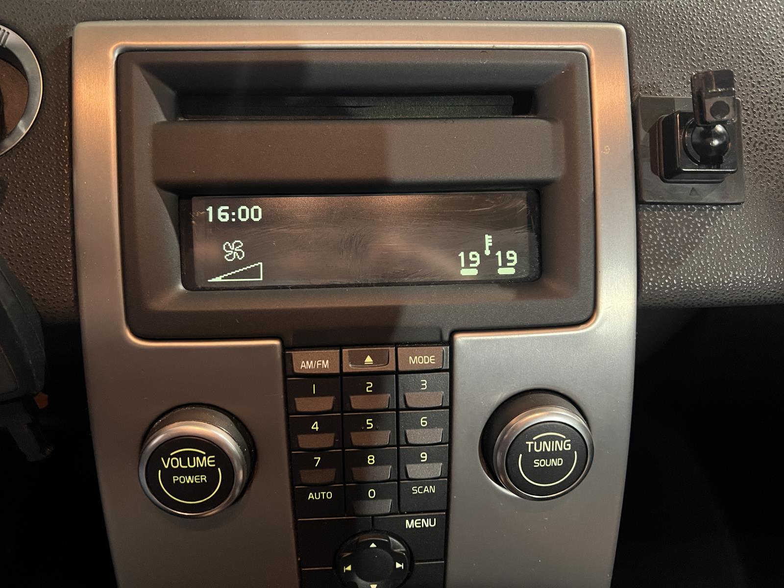 Volvo | V50 | 2.0 Momentum | 2009 | 321,169 km | 53JZG3 | Logical