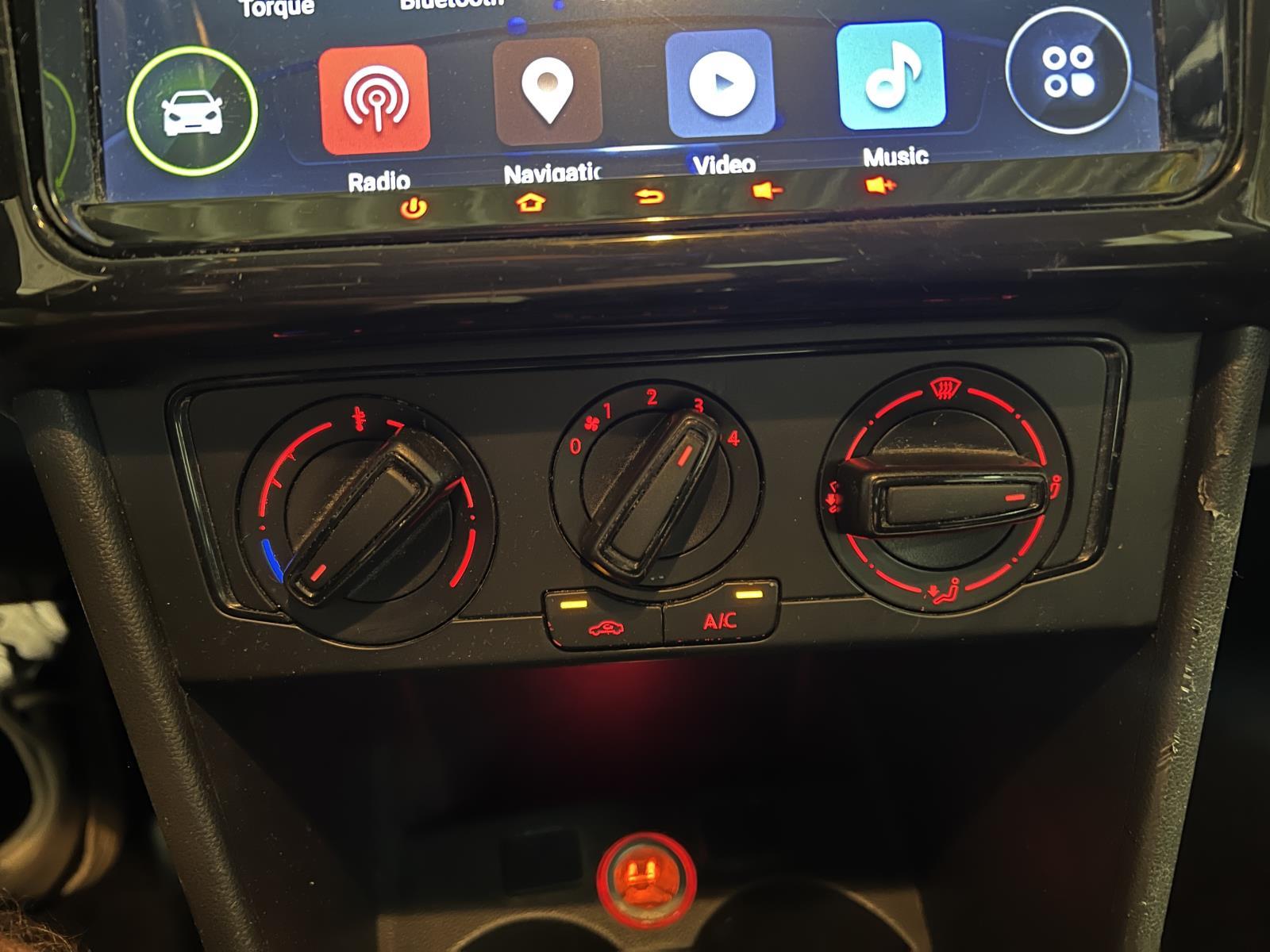 Volkswagen | Polo | 1.0 First Edition | 2014 | 173.261 km | RJ895R | Geen oordeel