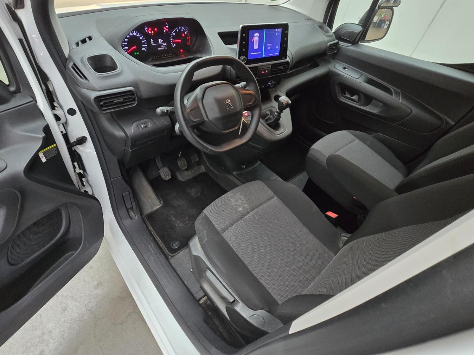Peugeot Partner 1.5 BlueHDI Premium | 2022 | 183.950 km | VSH80L | NAP: Logisch