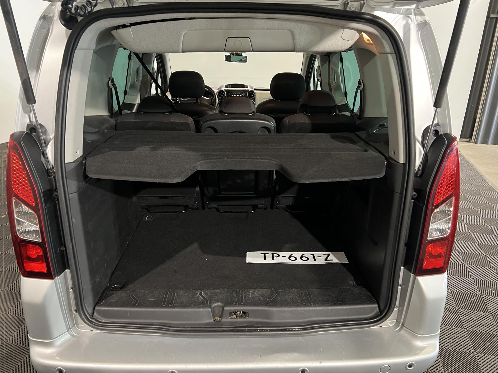 Peugeot | Partner Tepee | 1.6 HDiF XT Executive | 2012 | 248.056 km | TP661Z | Geen oordeel