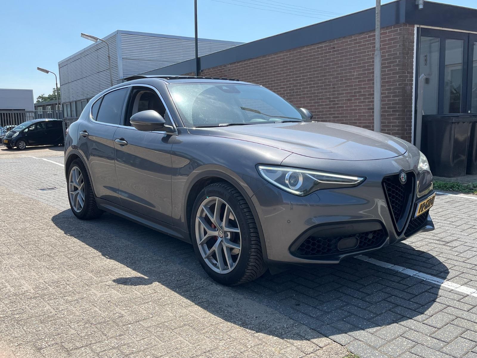 Alfa Romeo Stelvio 2.0 T AWD First Edition | 2017 | 137,311 km | Automatic | PZ672N | NAP: Makes sense