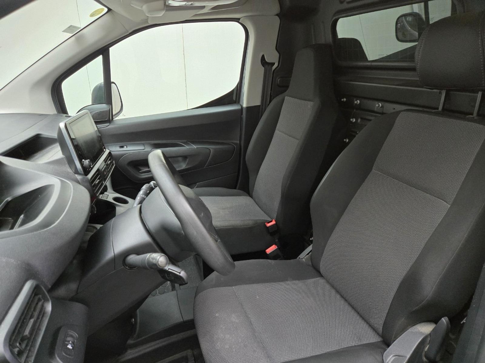 Peugeot Partner 1.5 BlueHDI Premium Long | 2021 | 133,065 km | VLZ76R | NAP: Logical